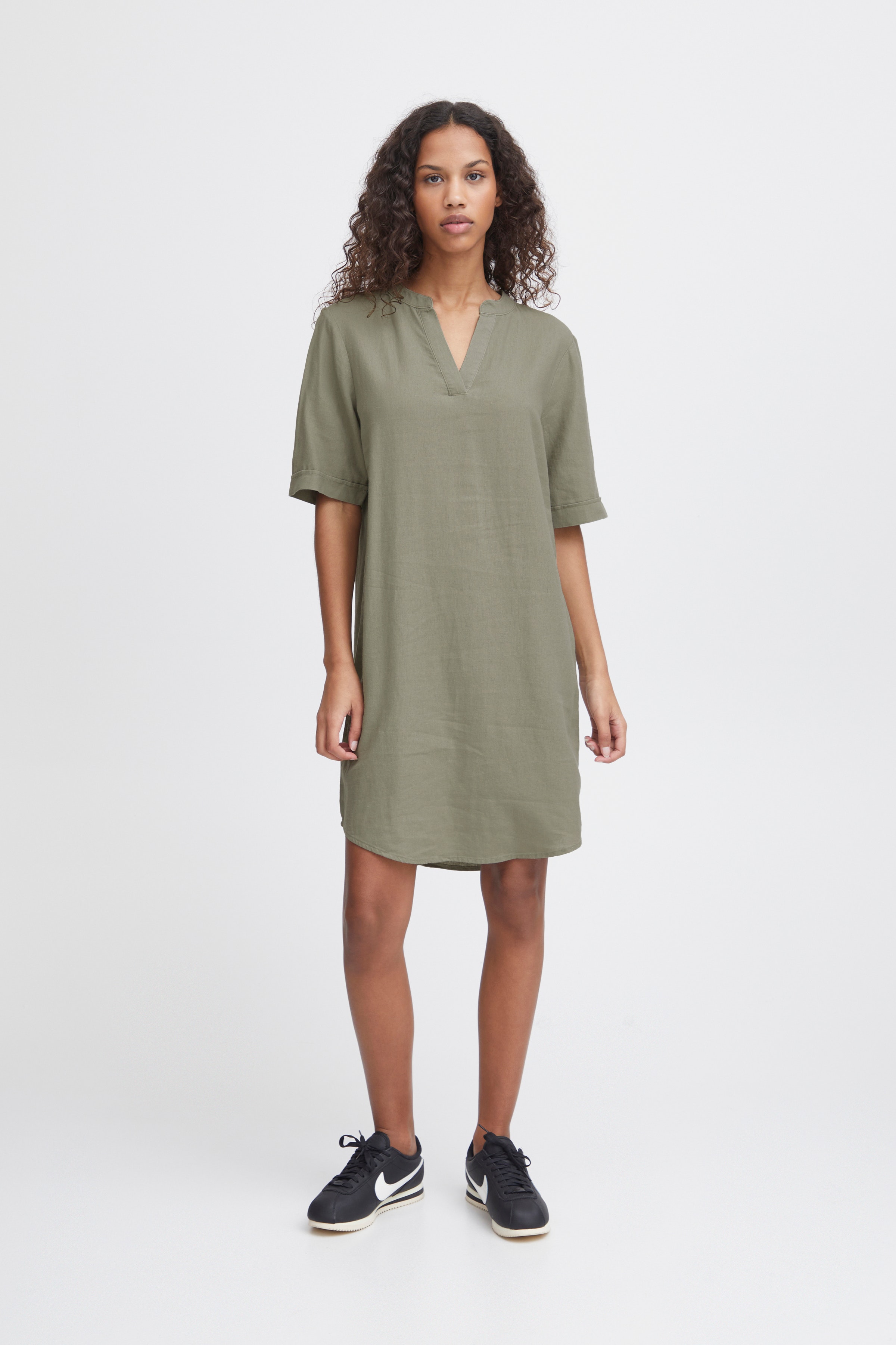 IHLINO Jurk LOOKBOOK FRONT 20119500-170613