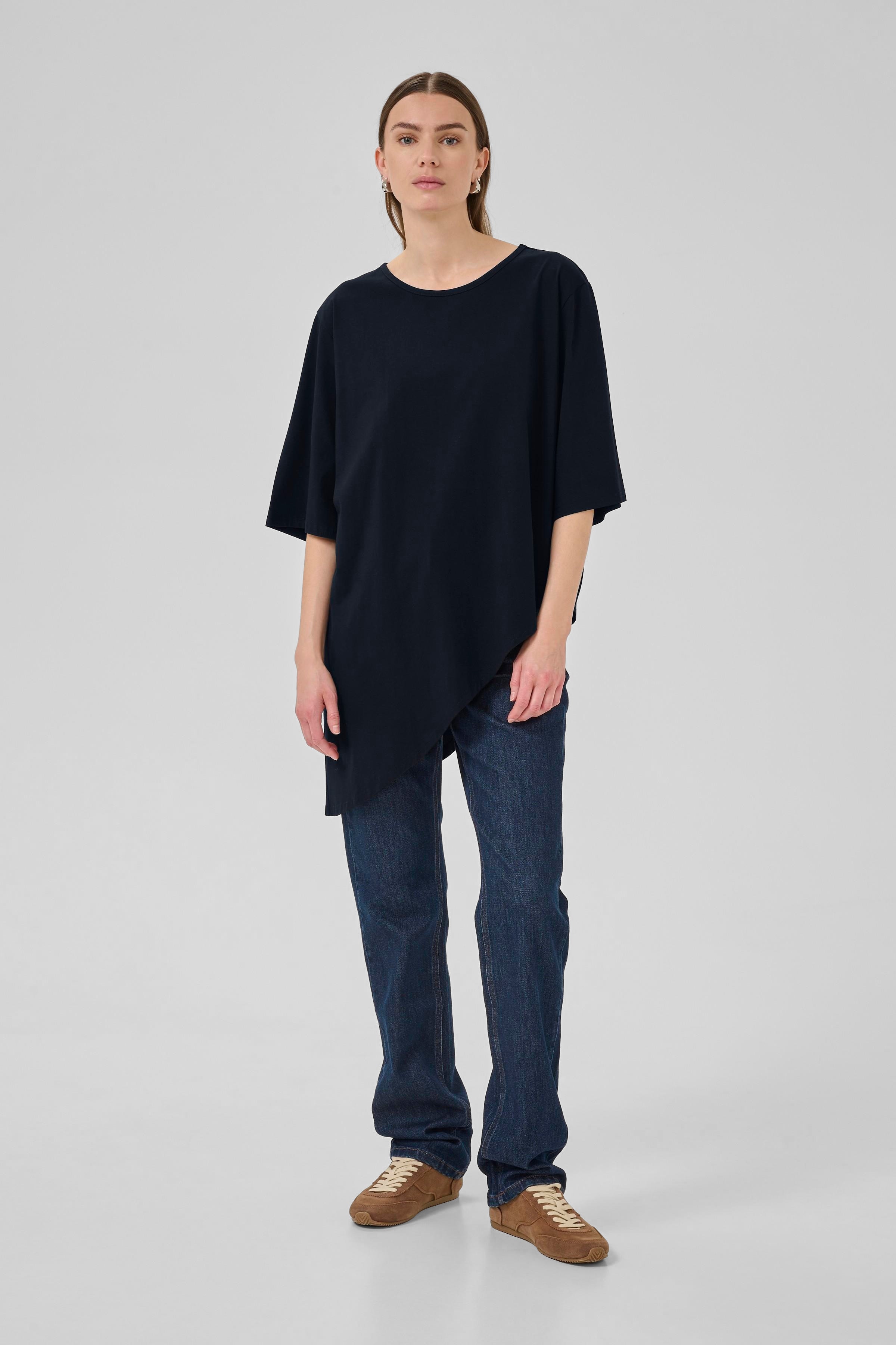 LeaMW Blouse LOOKBOOK FRONT 10705255-100031