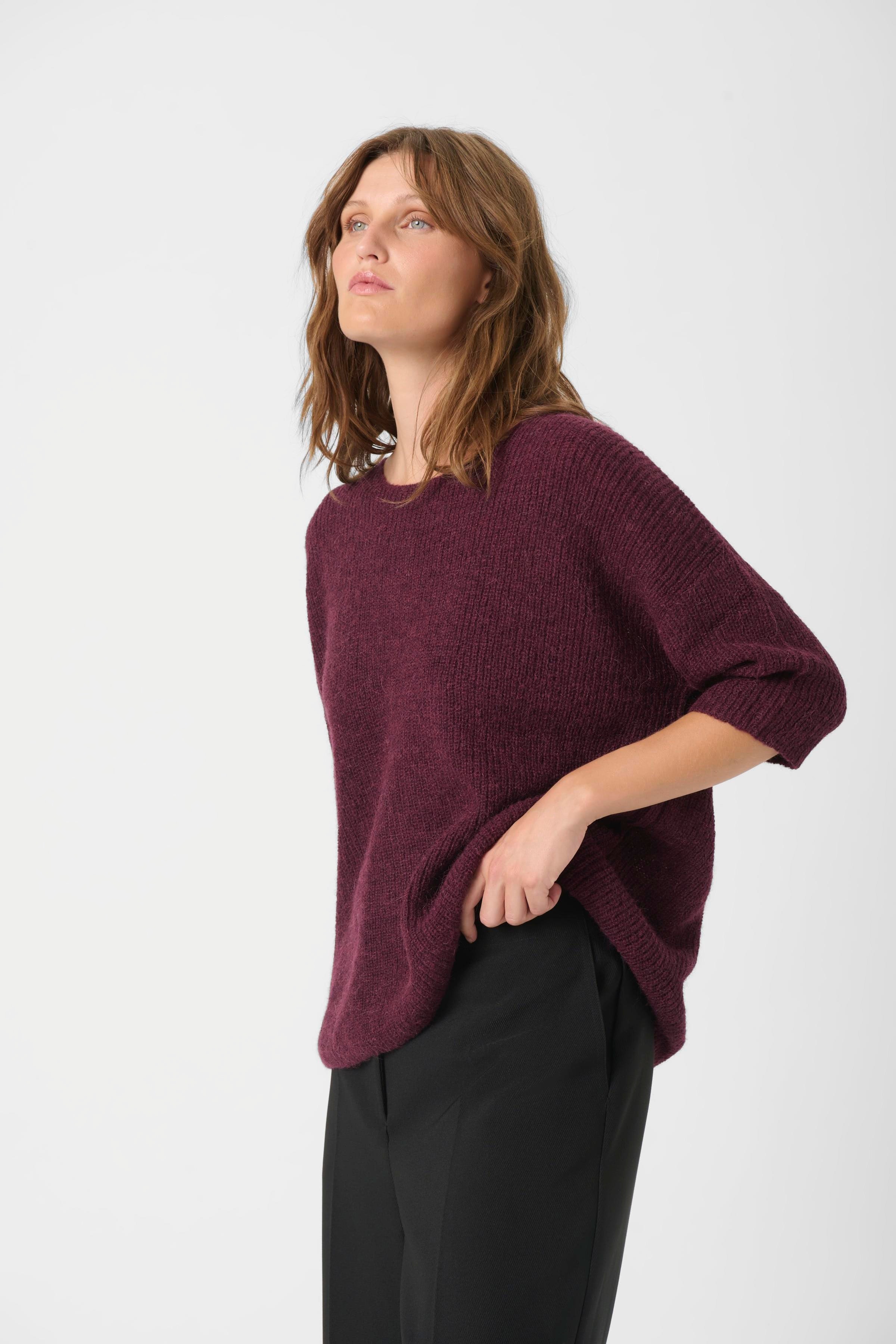 Tuesday Pullover LOOKBOOK FRONT 30400427-192118