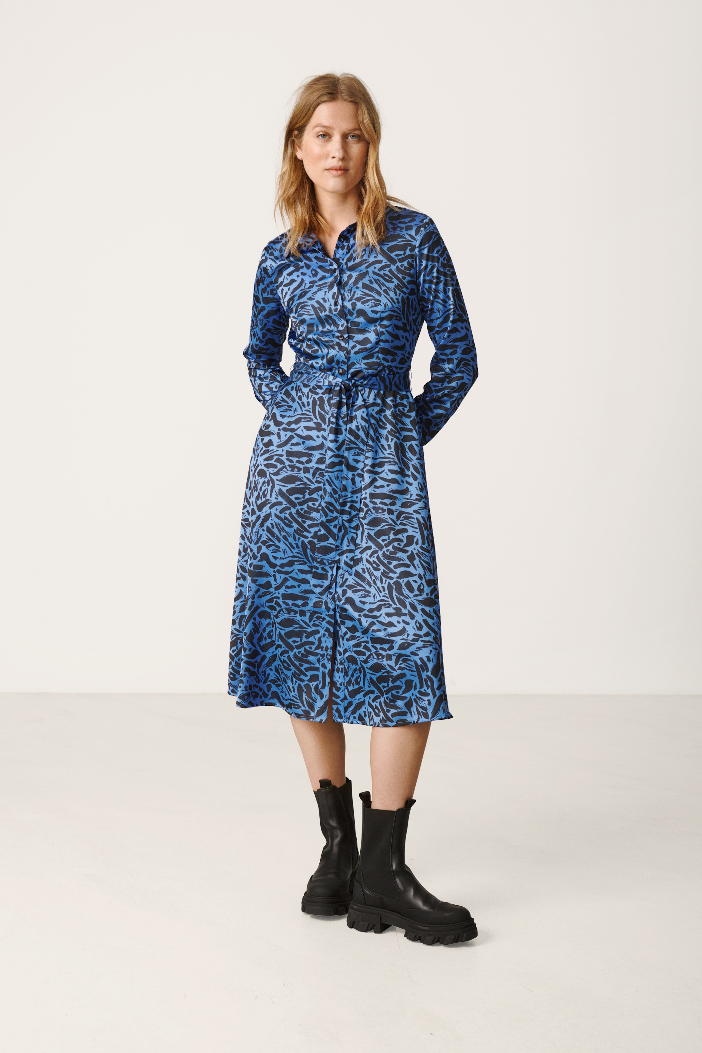 ShelbyPW Satinklänning LOCATION NONE 30308342-302619