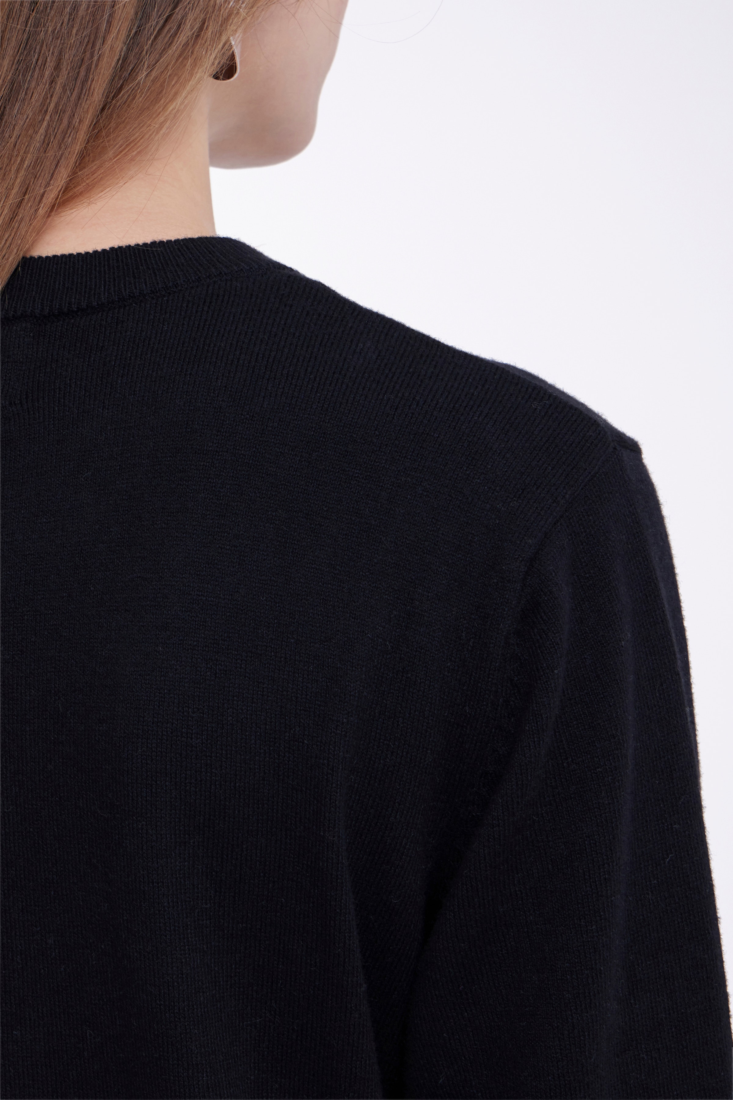 D. CARTER KNIT WEAR LOOKBOOK DETAIL 50400021-193911