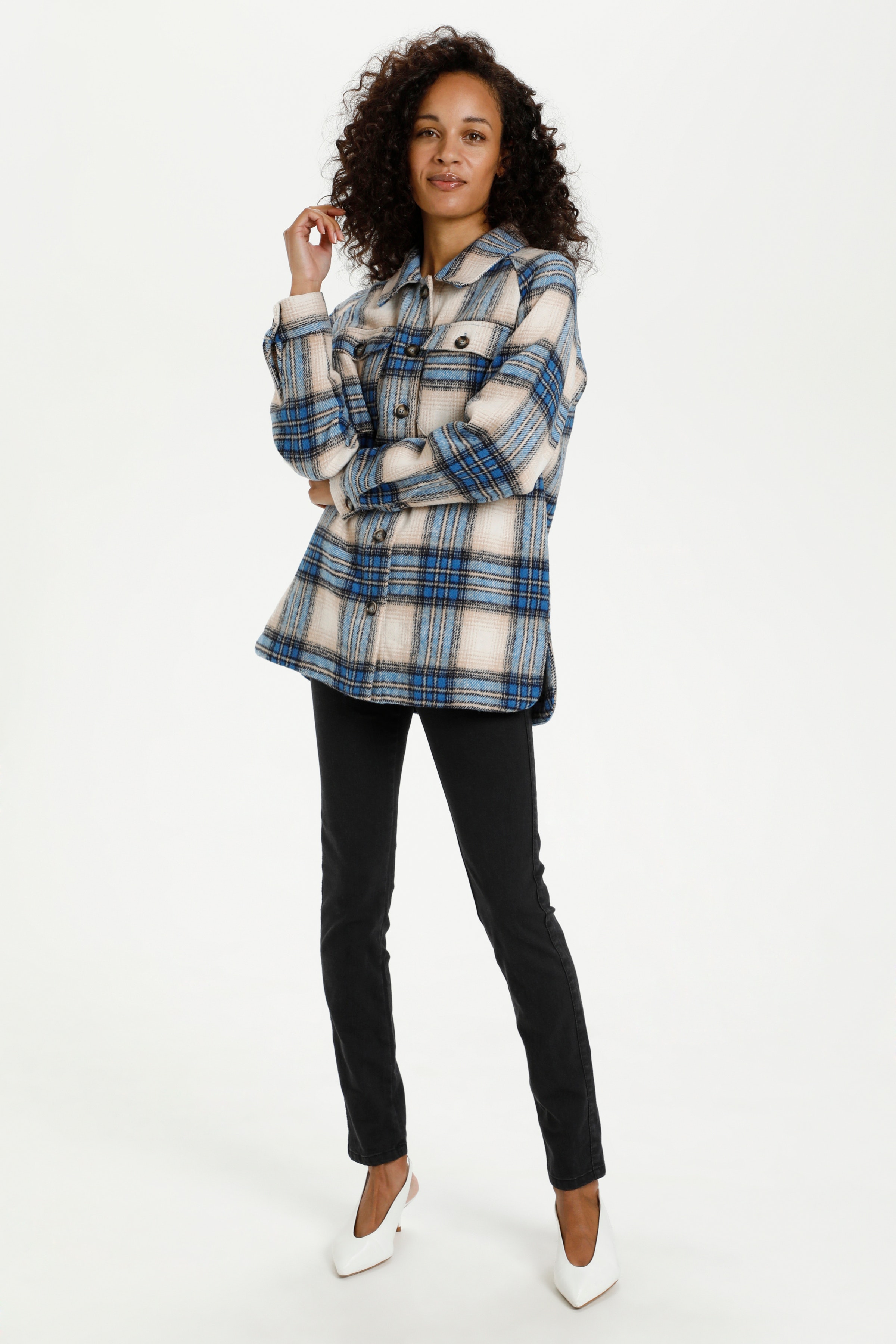 KAtalia Shirt Jakke LOOKBOOK FRONT 10551825-101805