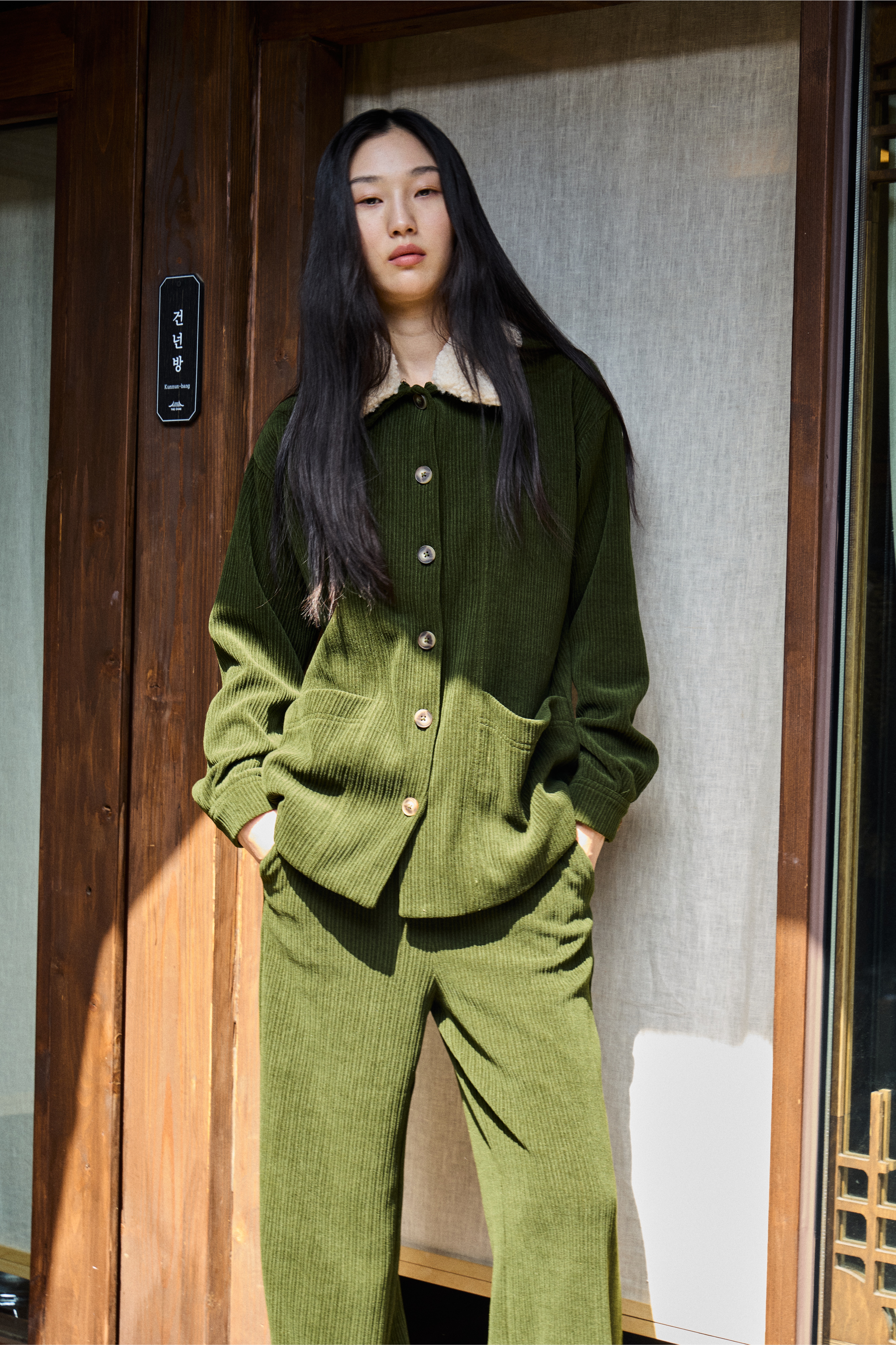 IHKATE Trousers LOCATION NONE 20124177-190419
