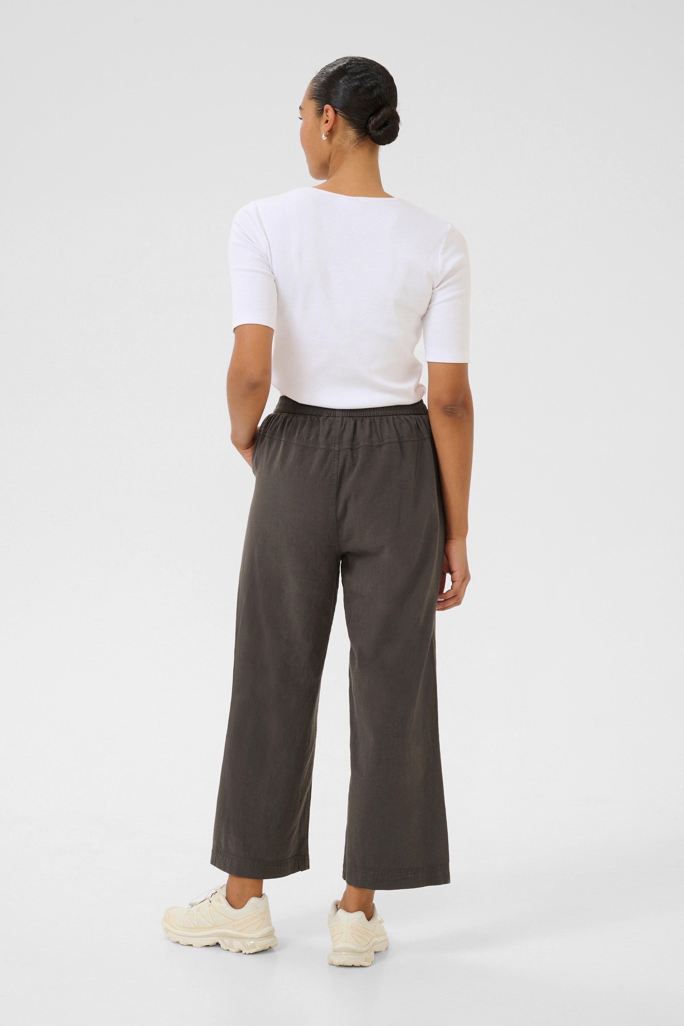 KAnaya Trousers LOOKBOOK BACK 10507418-190205