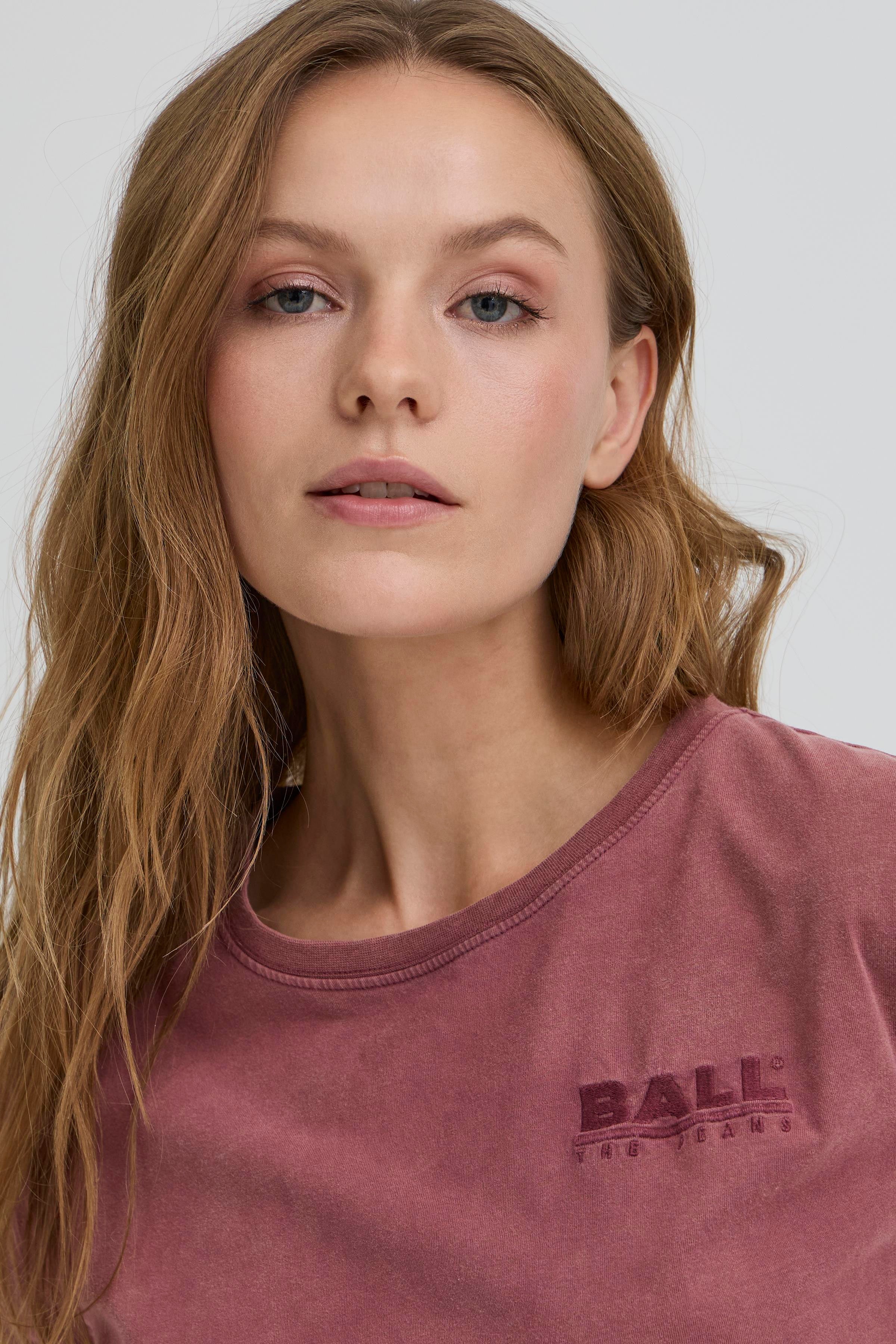 BASIMONA T-shirt LOOKBOOK DETAIL 50405380-191526