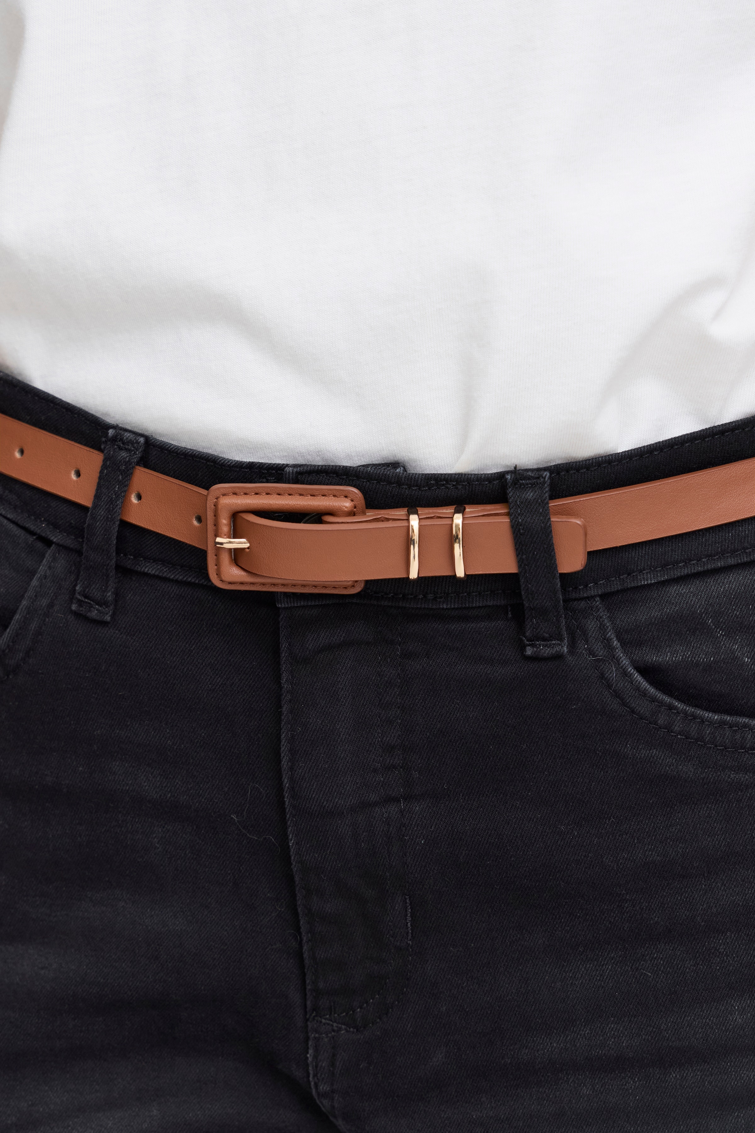 IAKAPIA Belt LOOKBOOK FRONT 20121725-181033