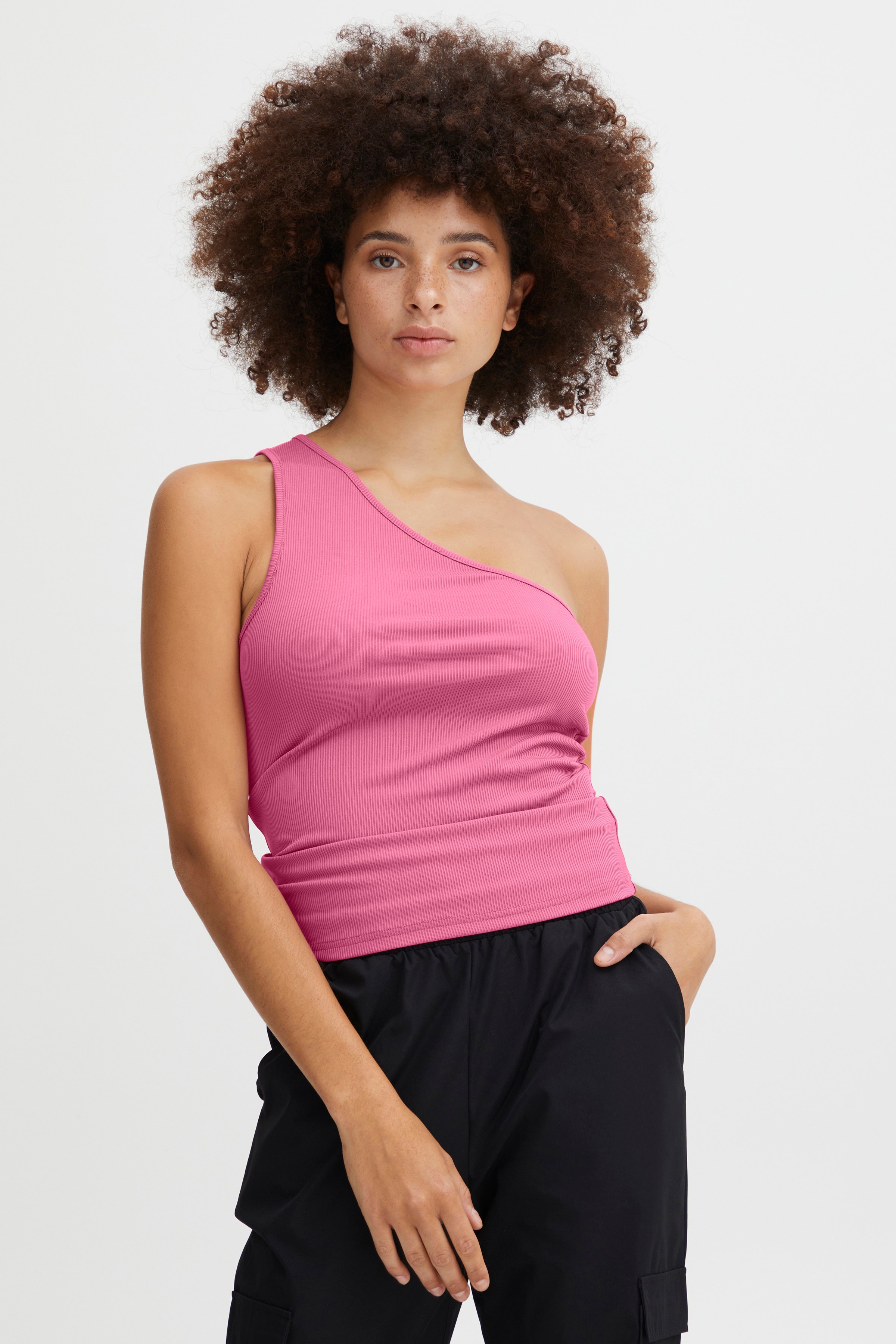 IXHILLA T-shirt LOOKBOOK FRONT 20119229-172625