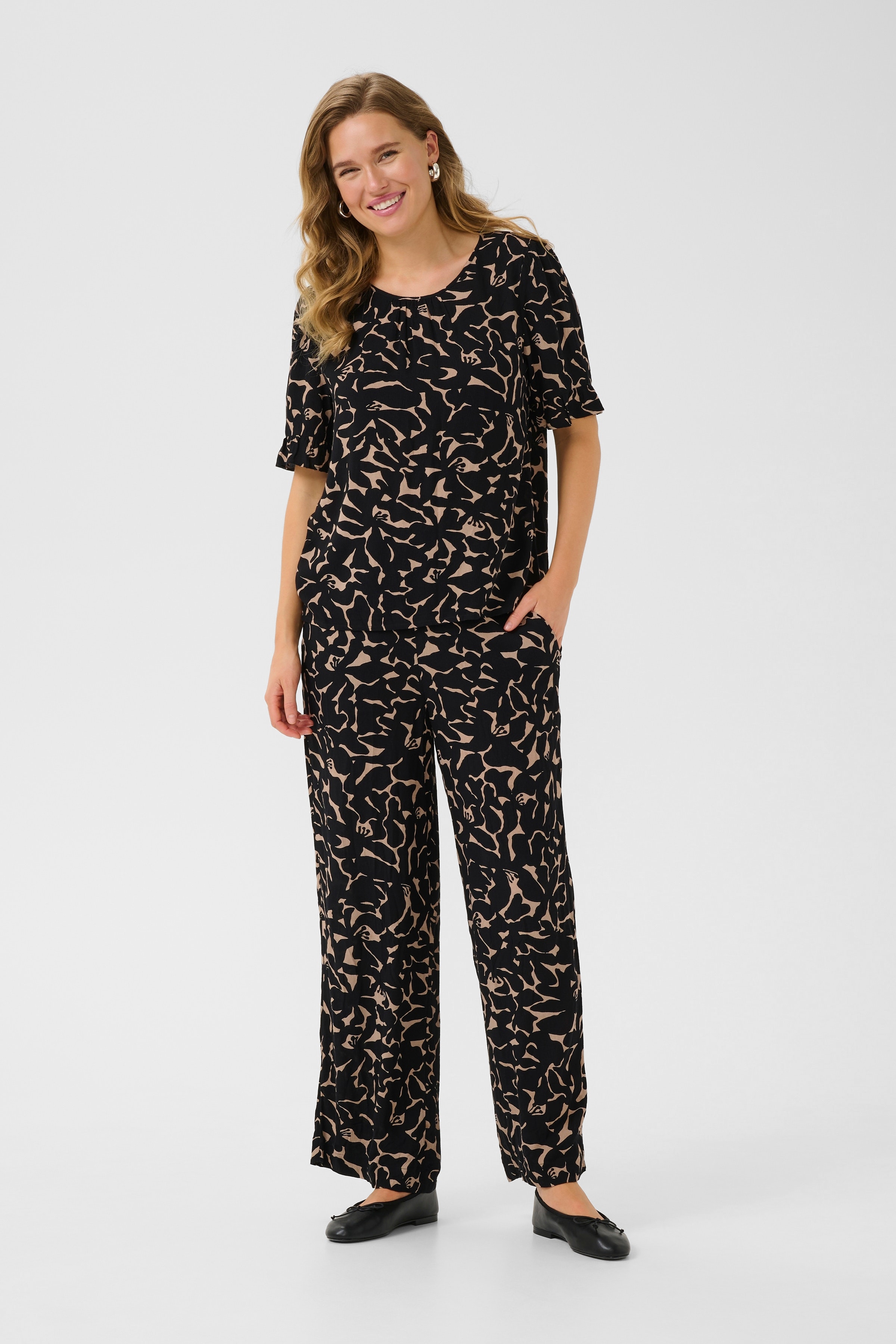 BPisabella Bluse LOOKBOOK DETAIL 10590912-107876B