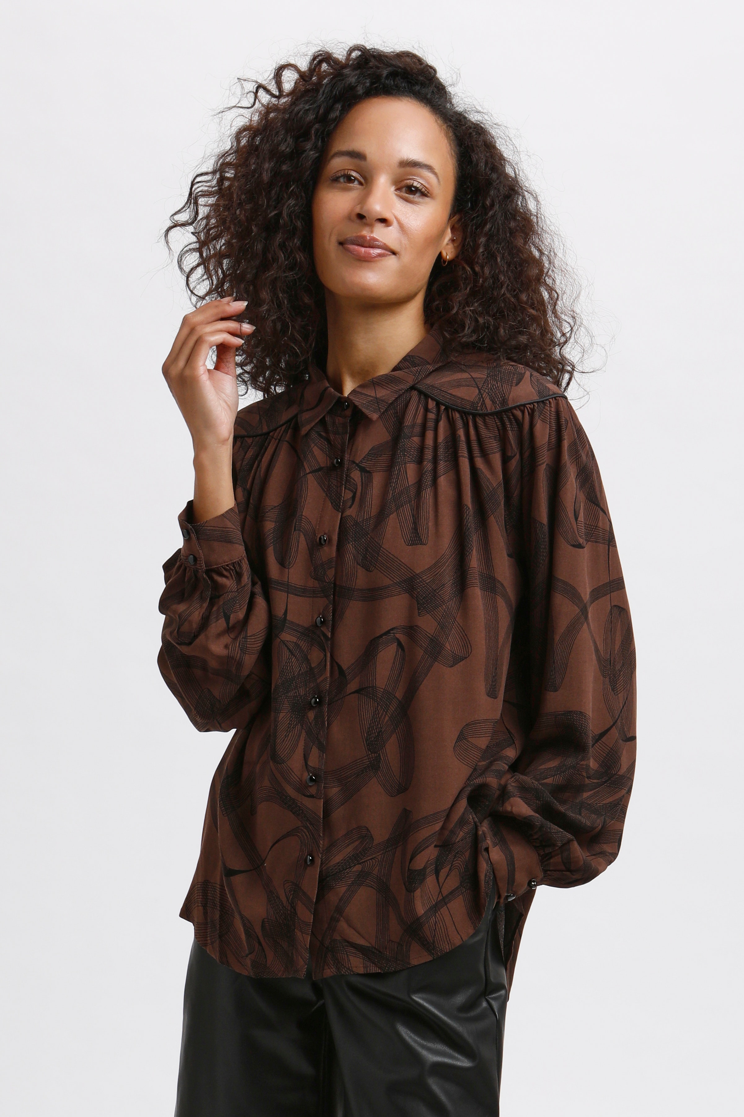 KAbettie Hemd LOOKBOOK FRONT 10505777-101732