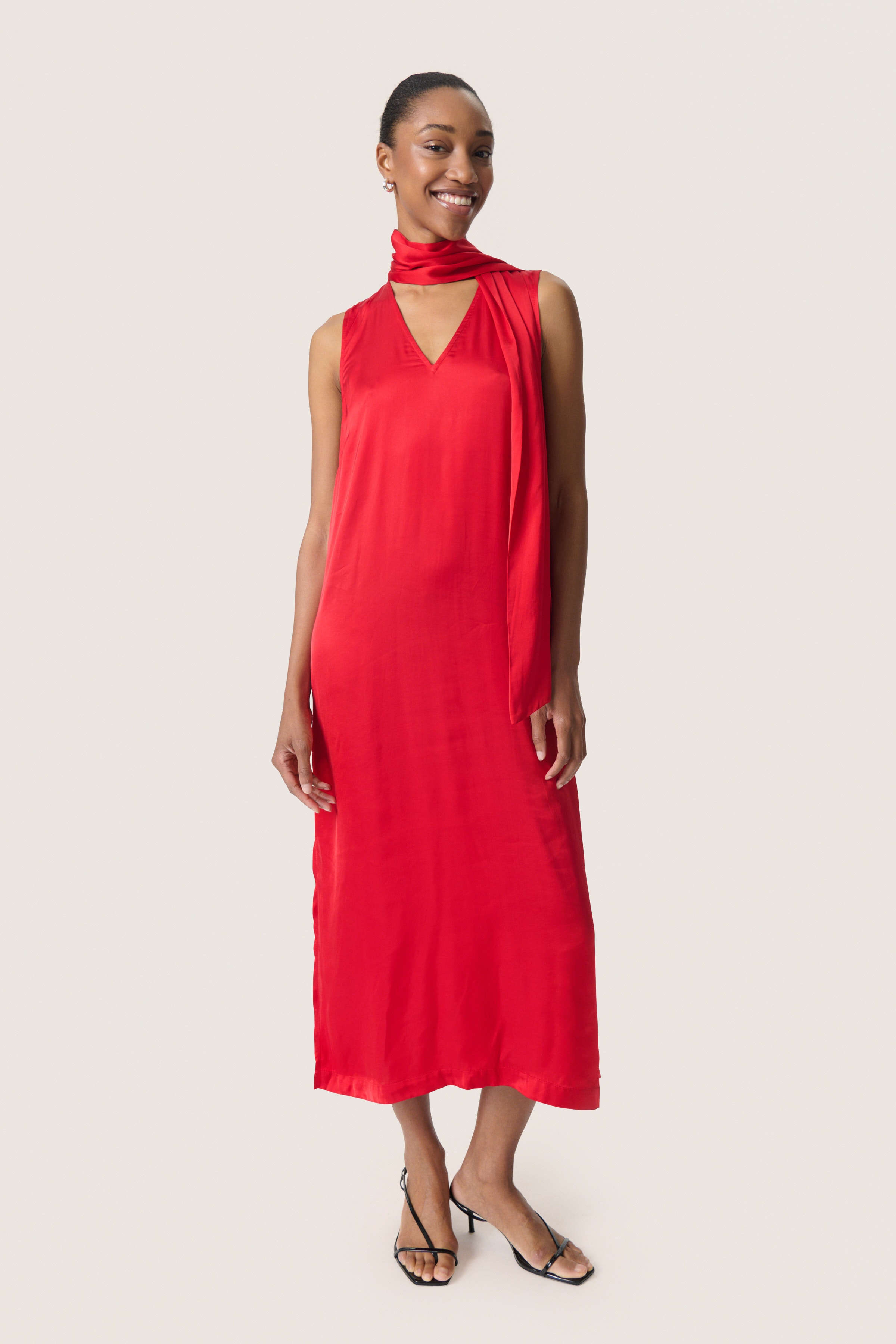 SLAsja Klänning LOOKBOOK FRONT 30408350-181657