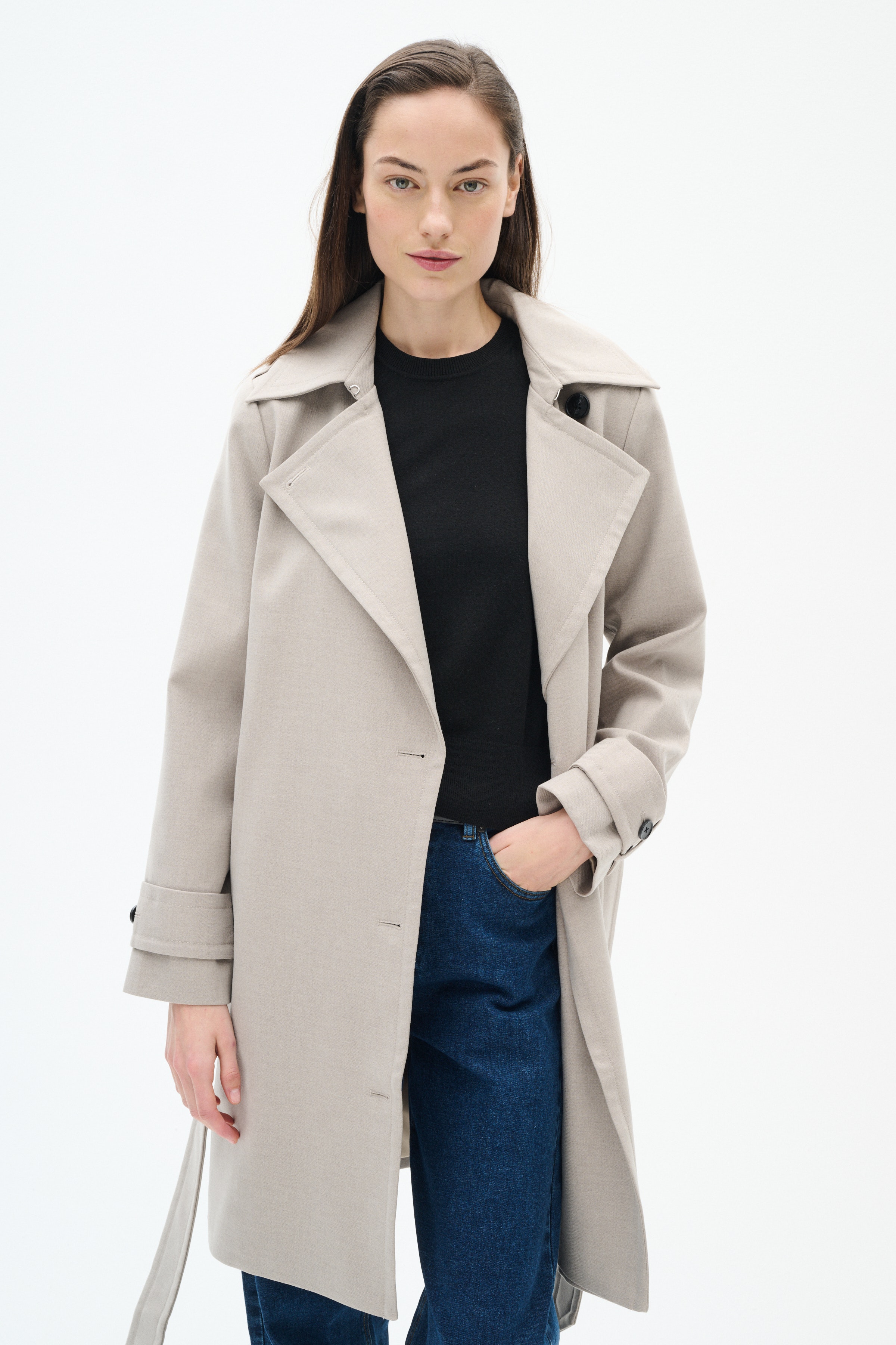 UlrykaIW Trenchcoat LOOKBOOK FRONT 30110018-1304031