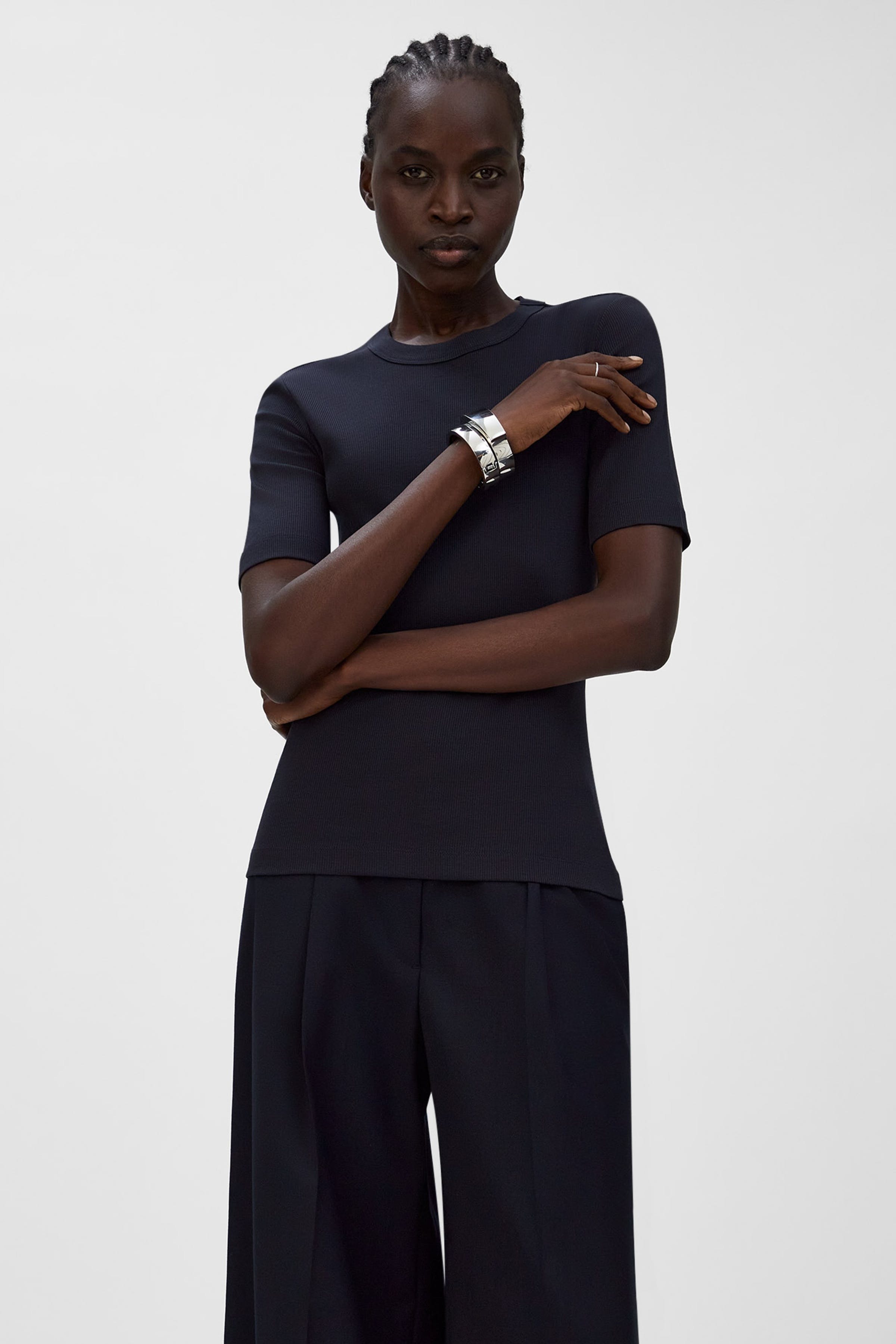 KRISTIN T-shirt LOOKBOOK FRONT 30600446-BL899