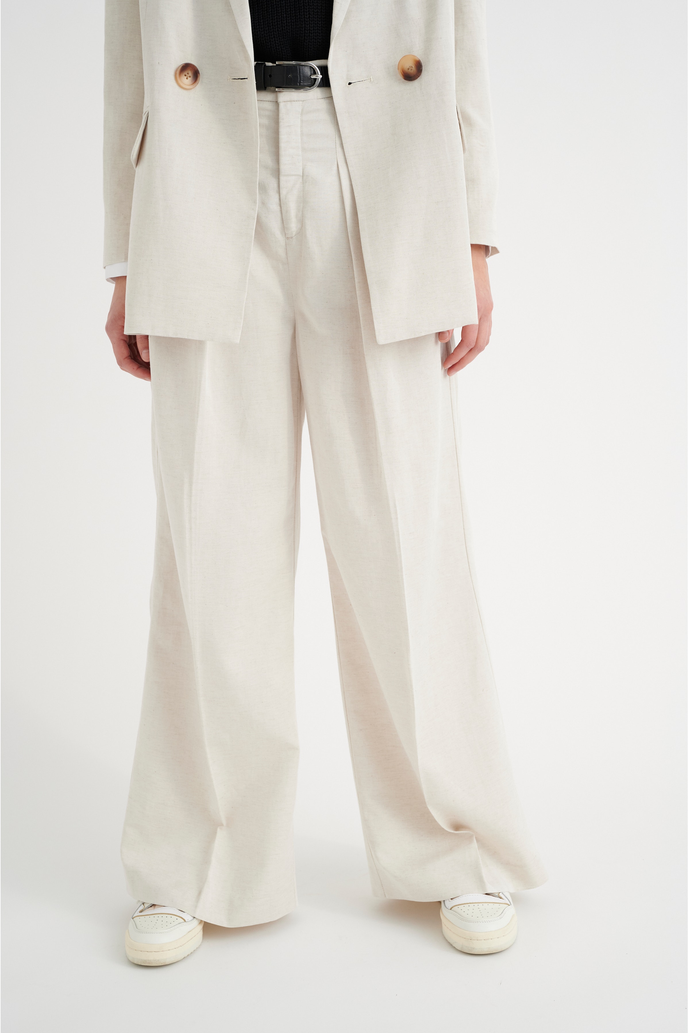 PailaIW Wide Pant

 LOOKBOOK FRONT 30107121-300597