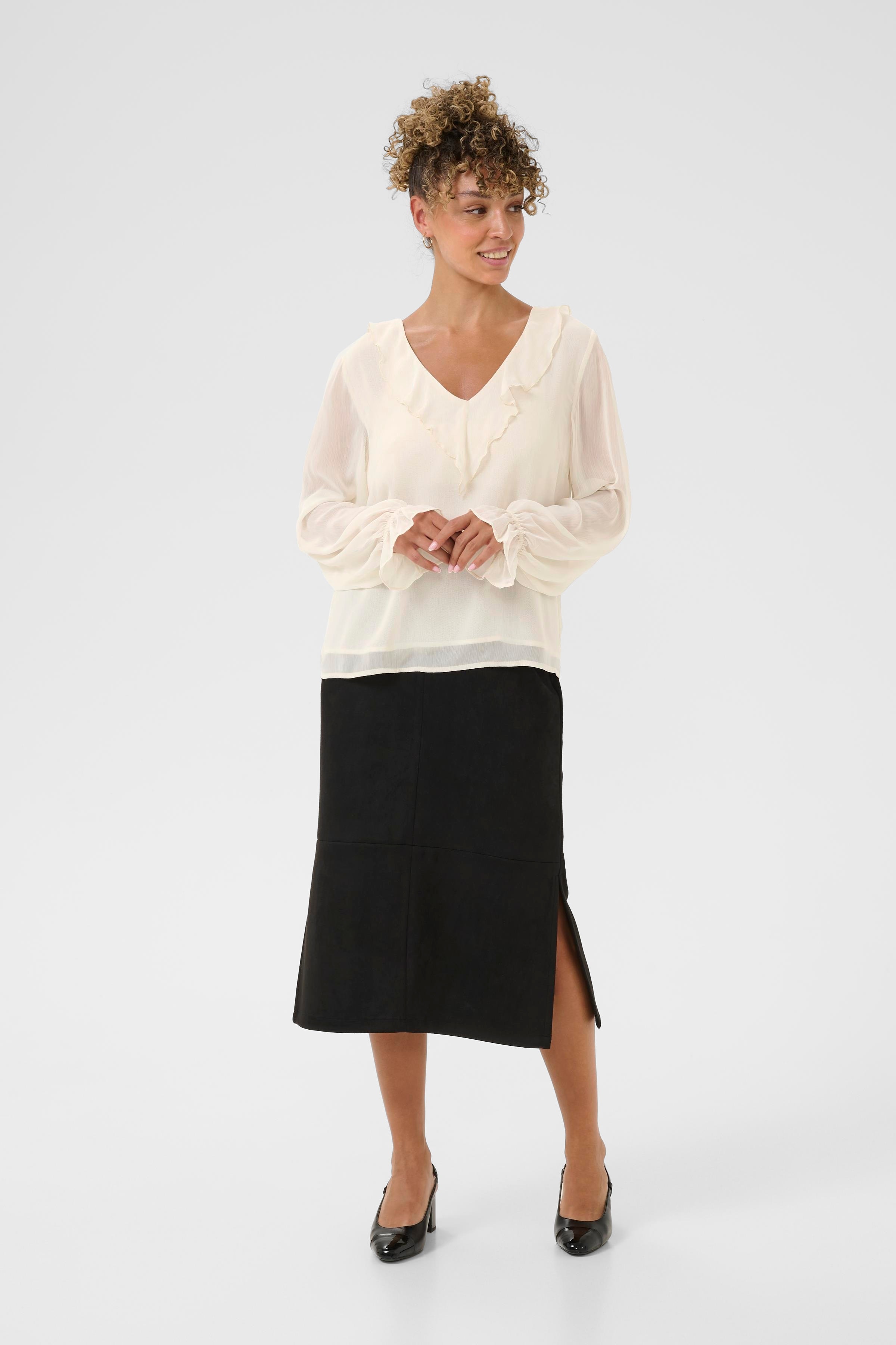 CRFlake Blouse LOOKBOOK FRONT 10614486-110701