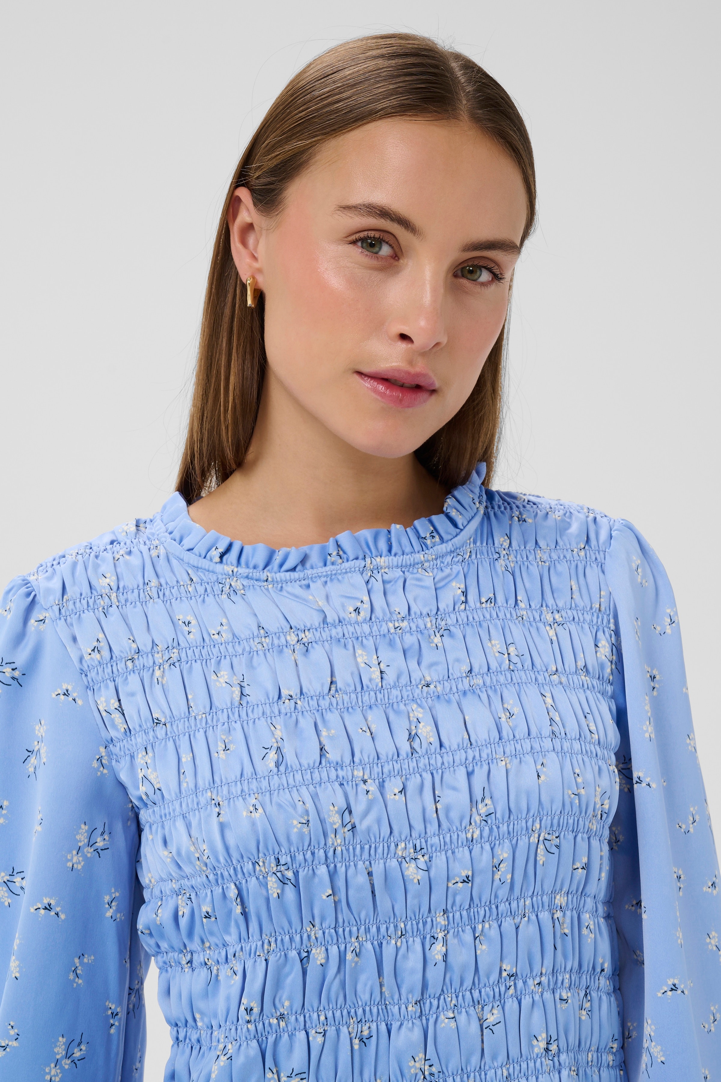 SLAnna Blouse LOOKBOOK DETAIL 30408894-305057