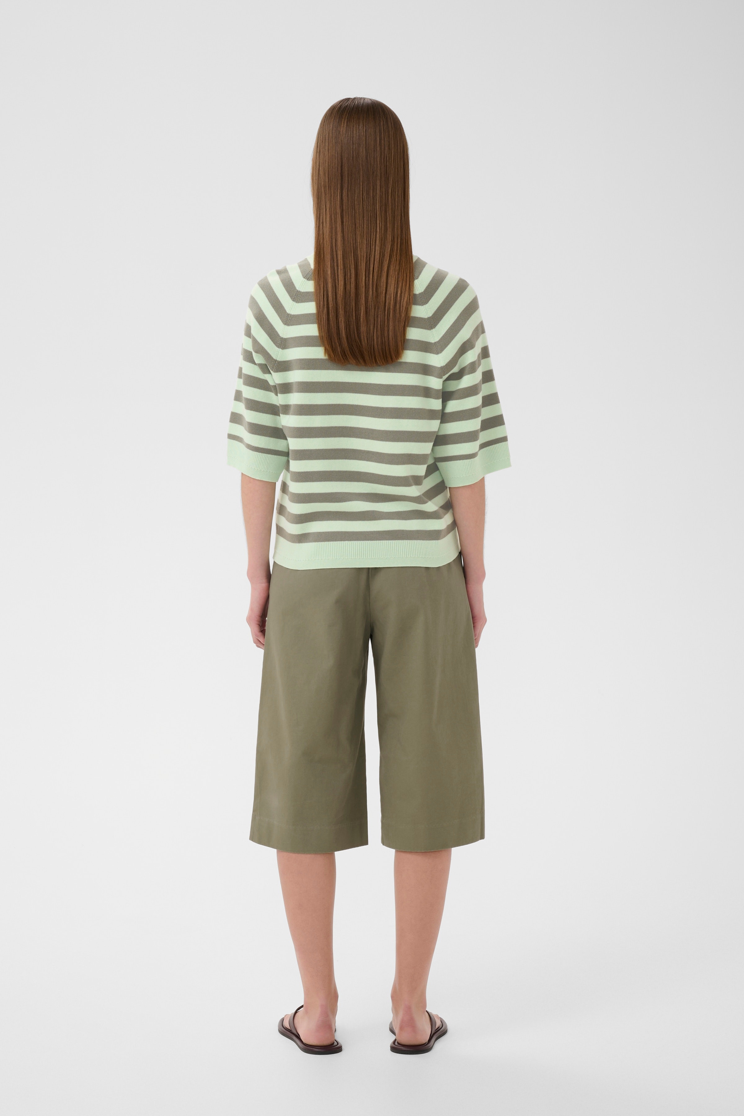 MADIEIW Tee Pullover LOOKBOOK BACK 30112398-900006895