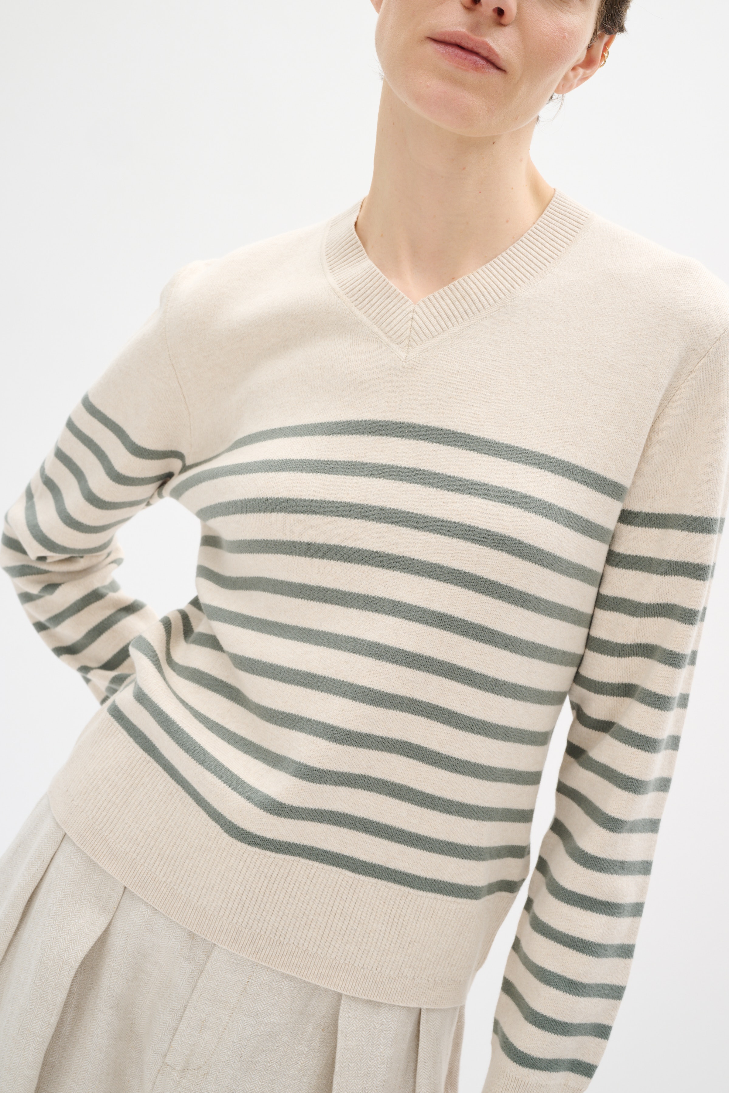 WallisIW Pullover LOOKBOOK FRONT 30110297-303570