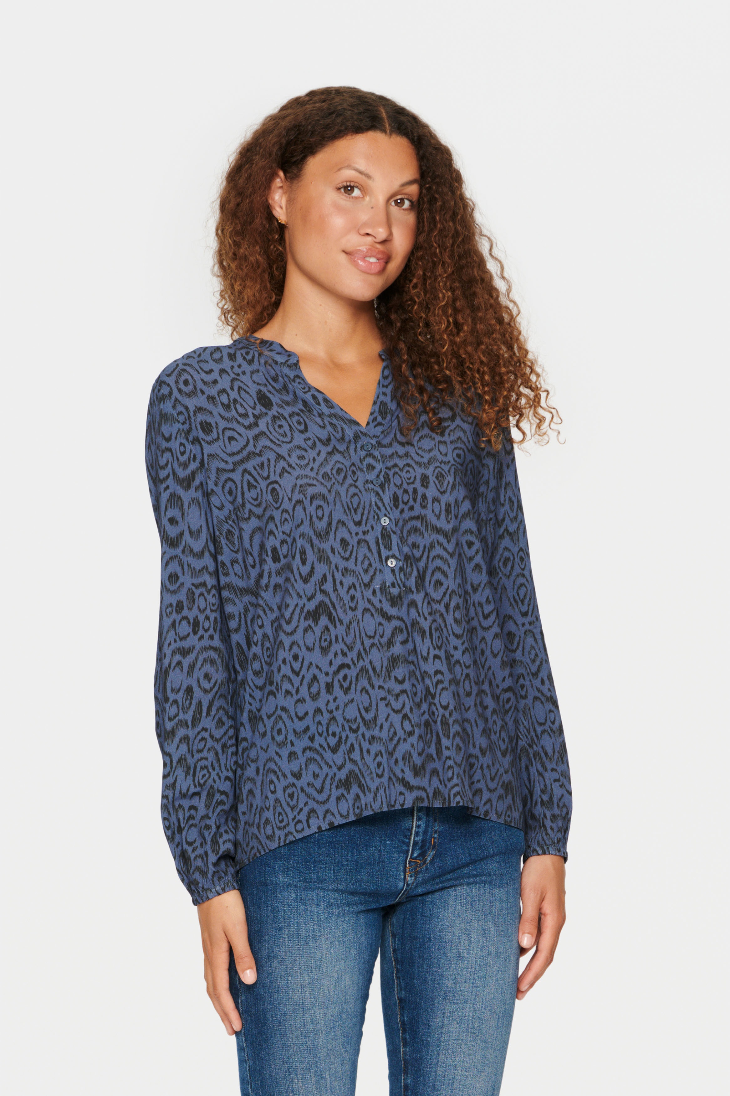 EdaSZ Shirt LOOKBOOK FRONT 30511901-302318