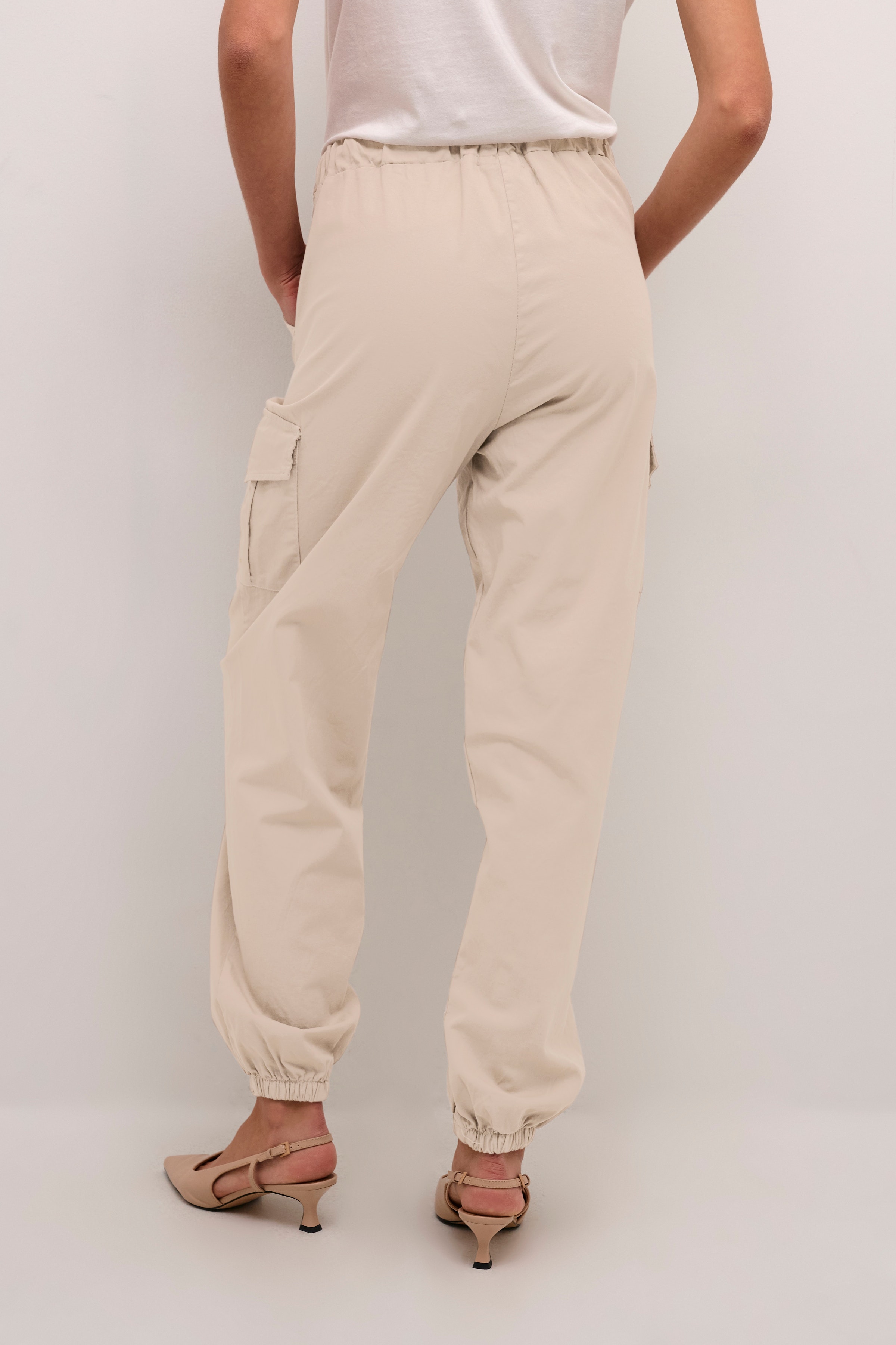 CRYvette Trousers LOOKBOOK BACK 10613450-151305