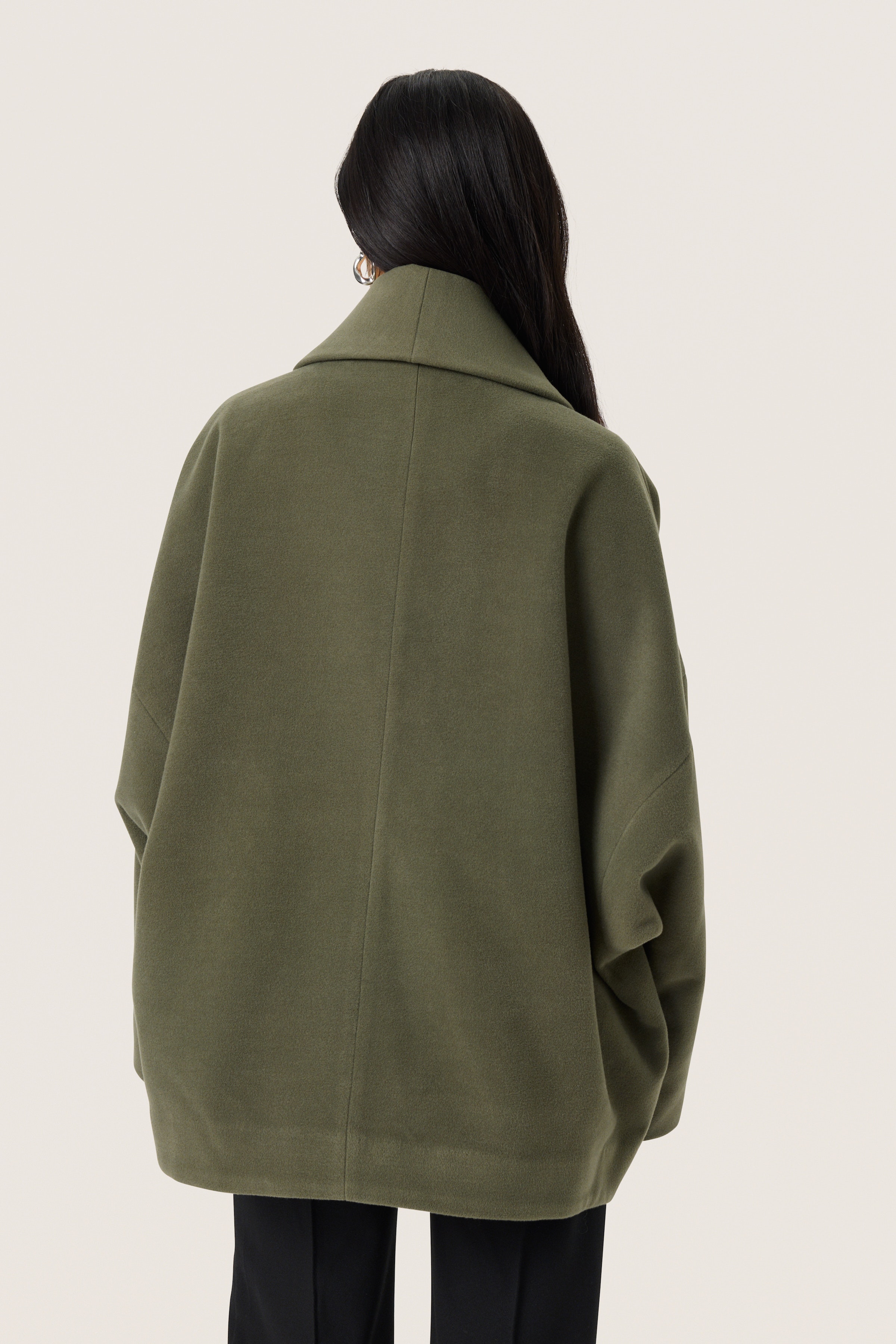 SLRubie Coat LOOKBOOK BACK 30408269-190511
