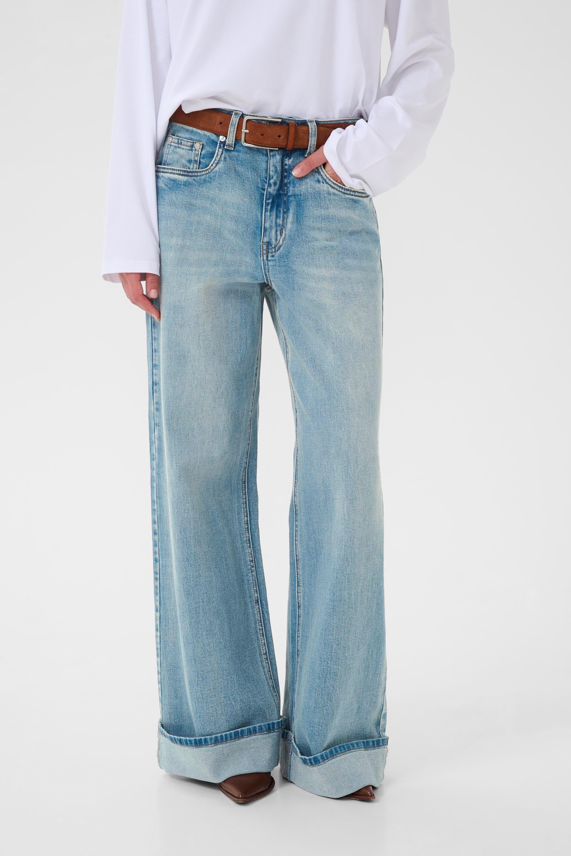 GZsara Jeans LOOKBOOK FRONT 10911124-104590