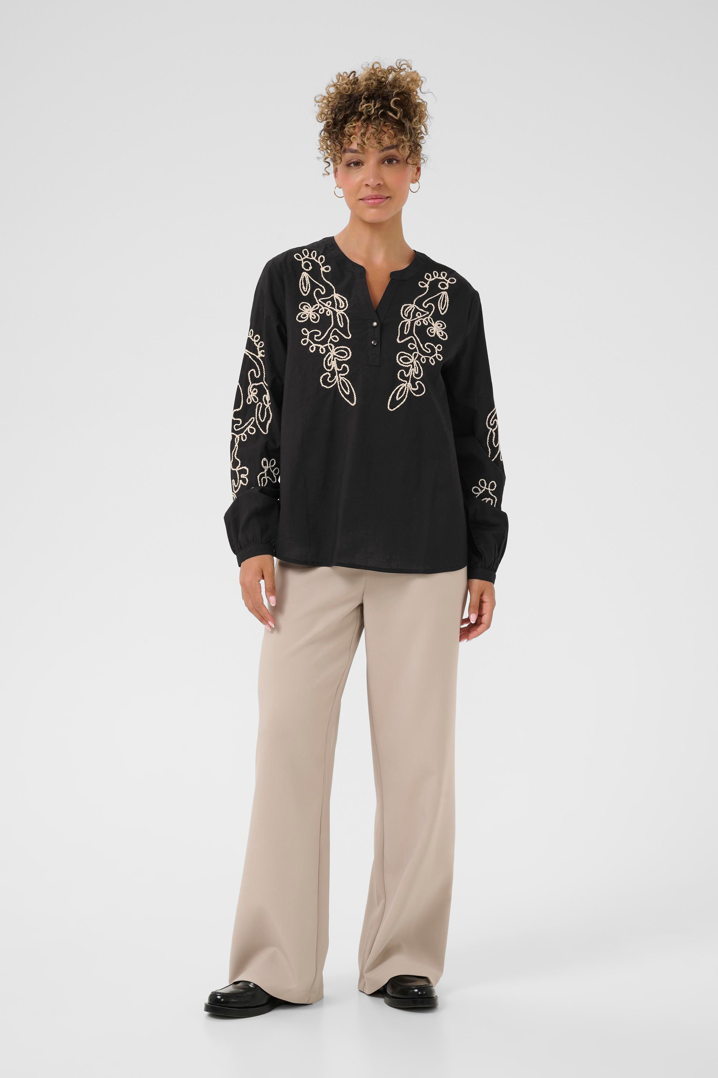 CRVia Blouse LOOKBOOK FRONT 10614398-100120