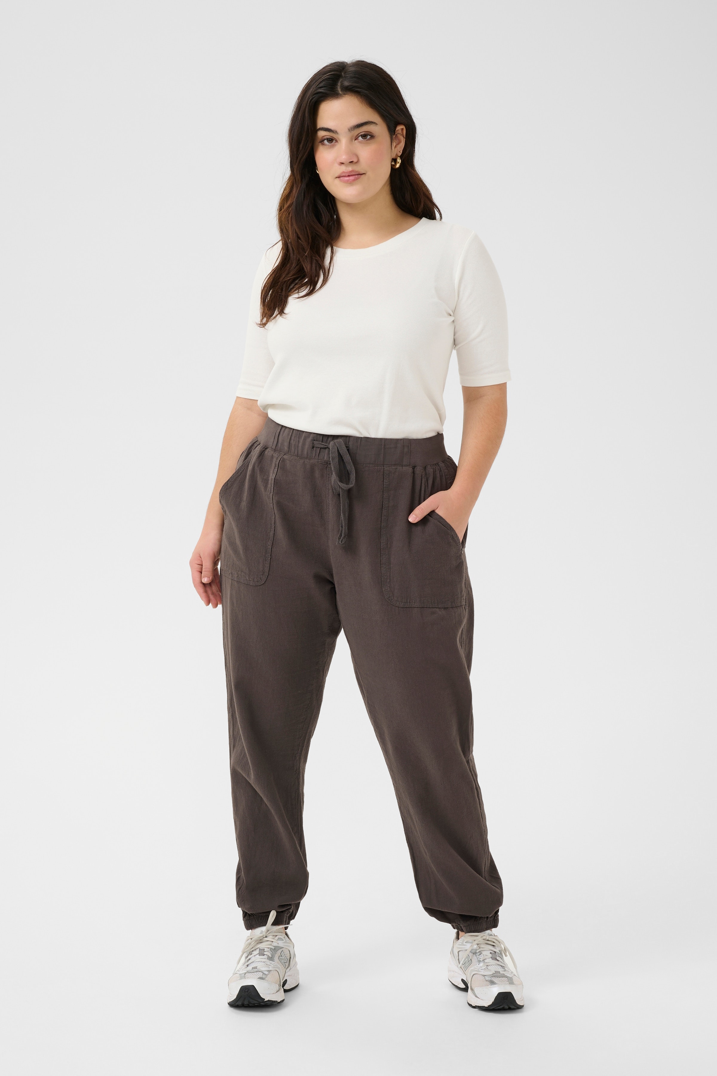 KCnana Trousers LOOKBOOK FRONT 10581492-190205