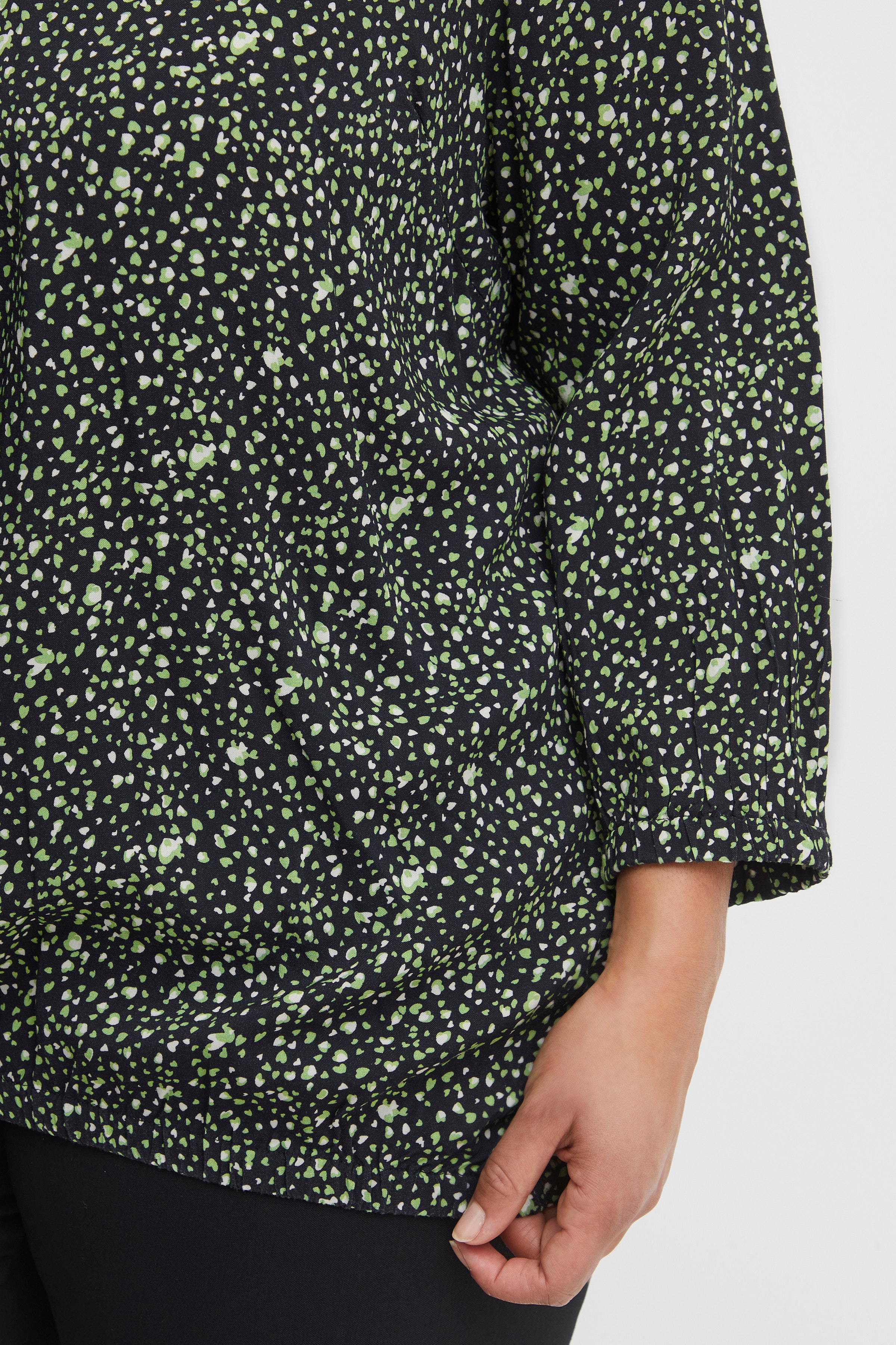 FPELISE Blus LOOKBOOK DETAIL 20612106-201859