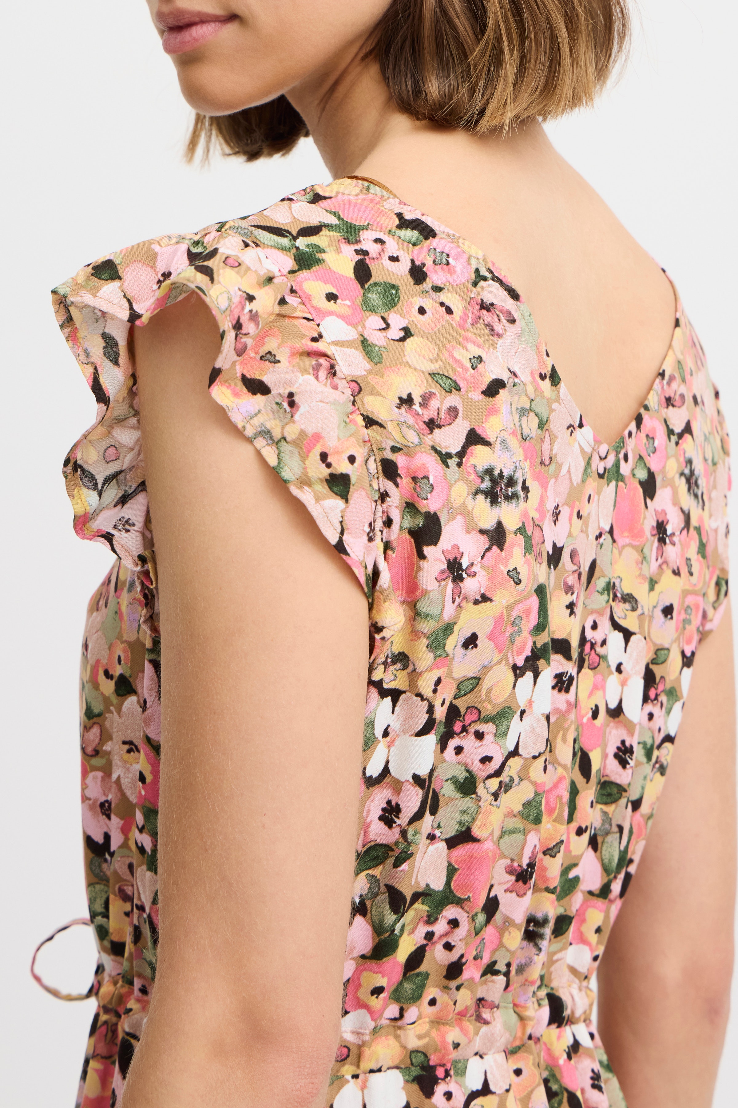 BYMMJOELLA Klänning LOOKBOOK DETAIL 20816533-204525