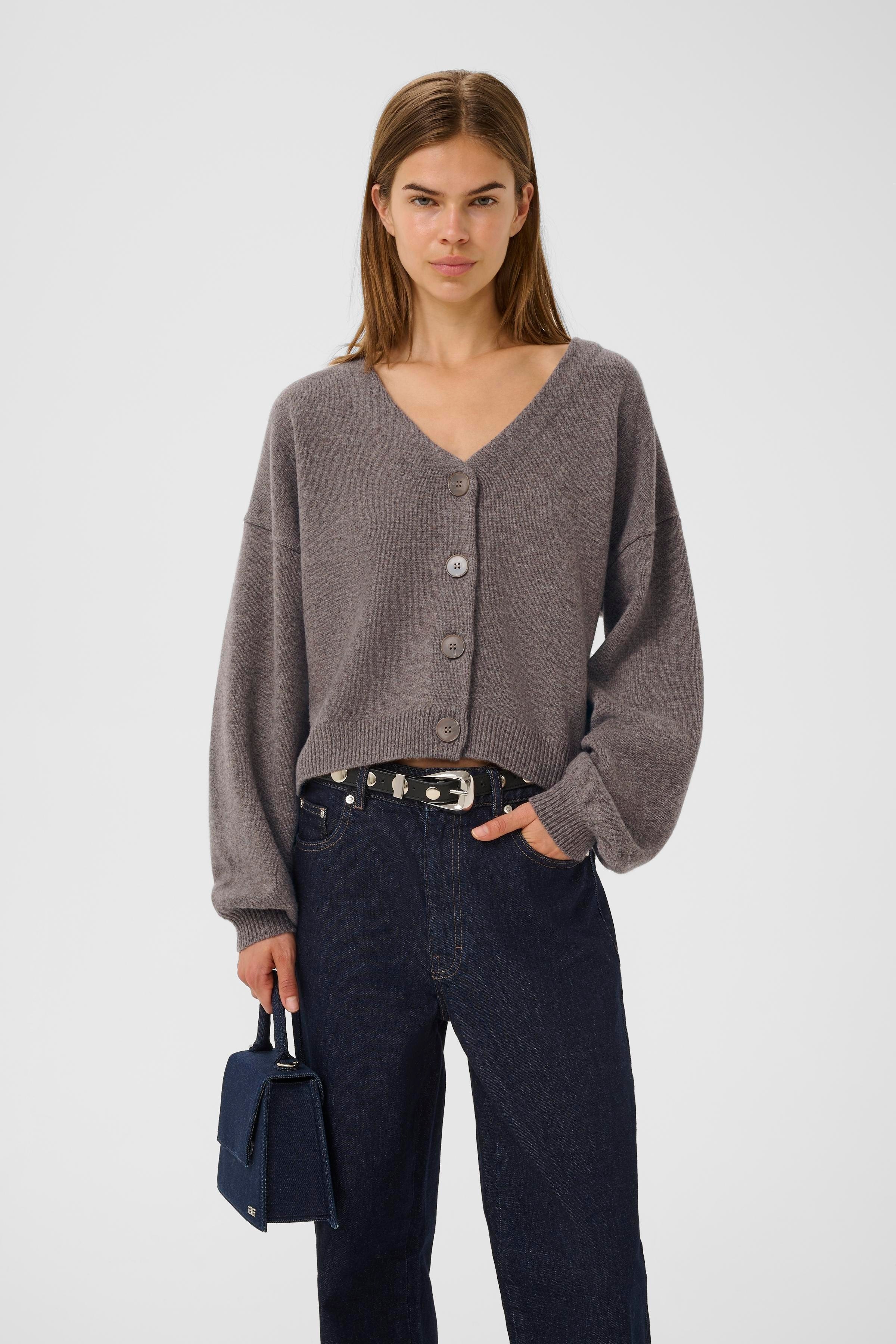 ManziGZ Cardigan LOOKBOOK FRONT 10909329-107957