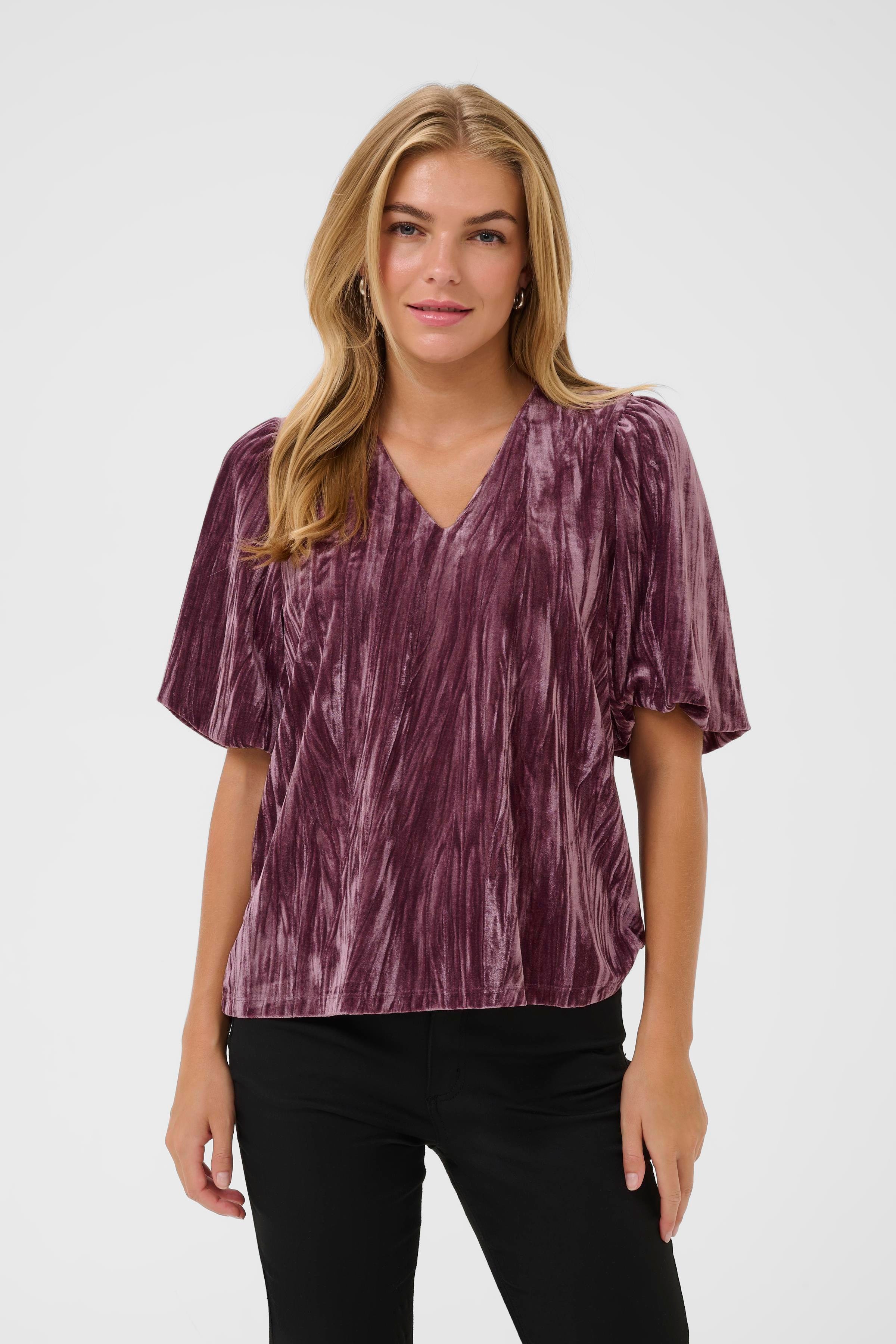 KAelva Bluse LOOKBOOK FRONT 10510979-181709