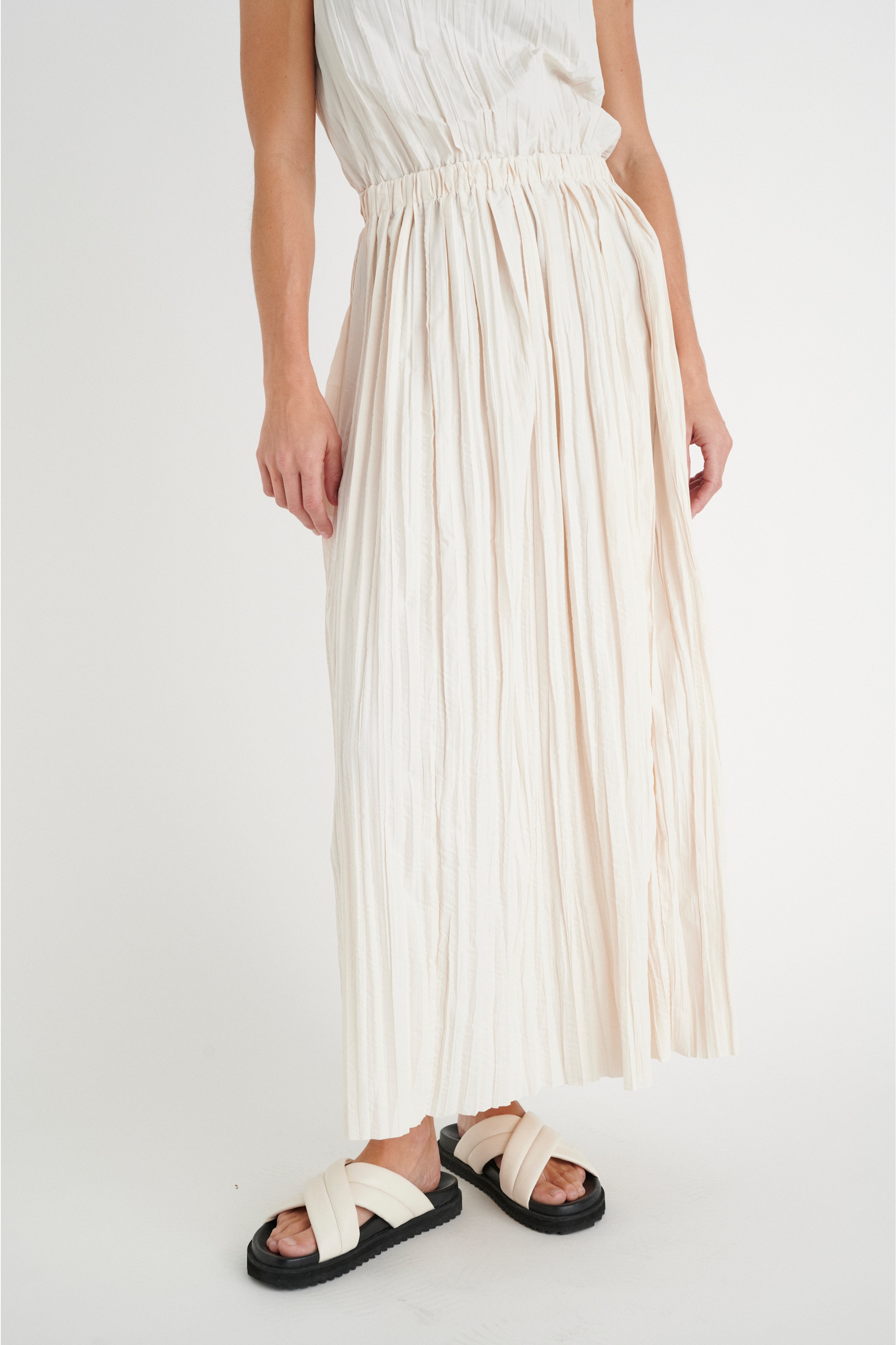 RacheIW Kleid LOOKBOOK FRONT 30107343-120000