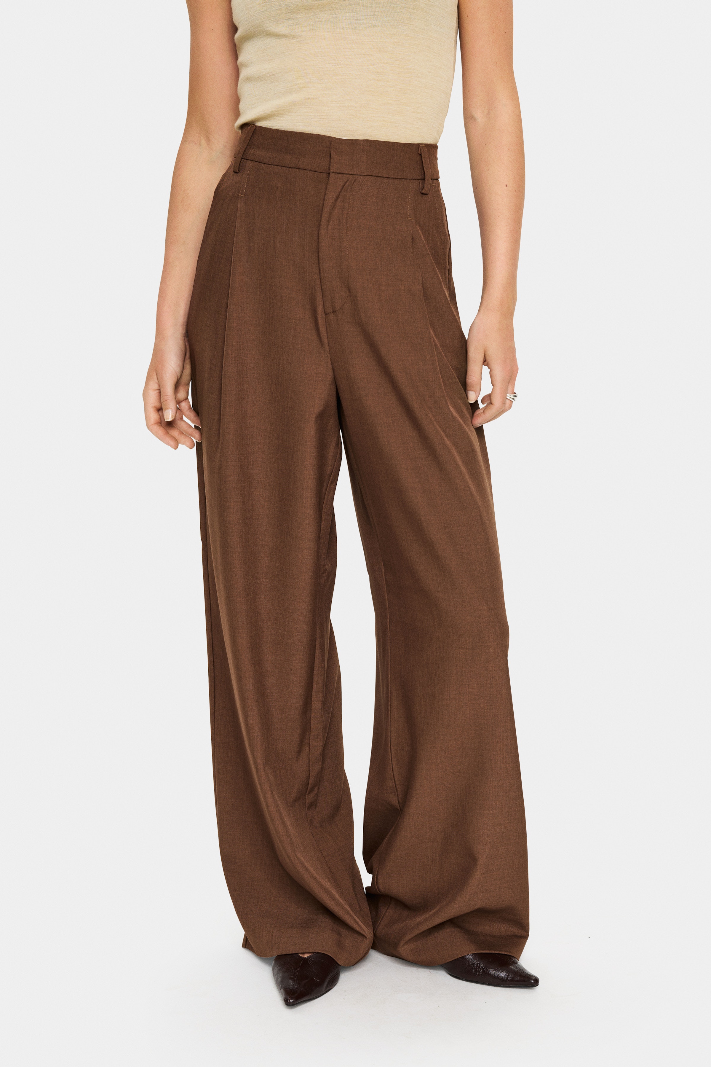 MaddisonSZ Byxor LOOKBOOK FRONT 30514418-191224