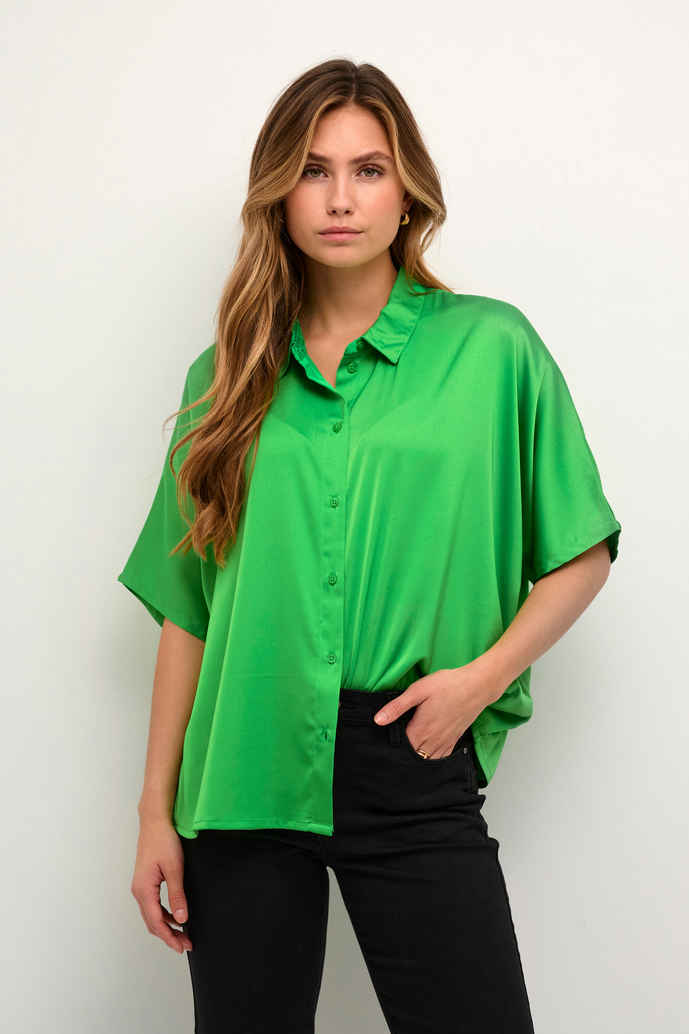 KAsasmina Shirt LOOKBOOK FRONT 10507437-166444