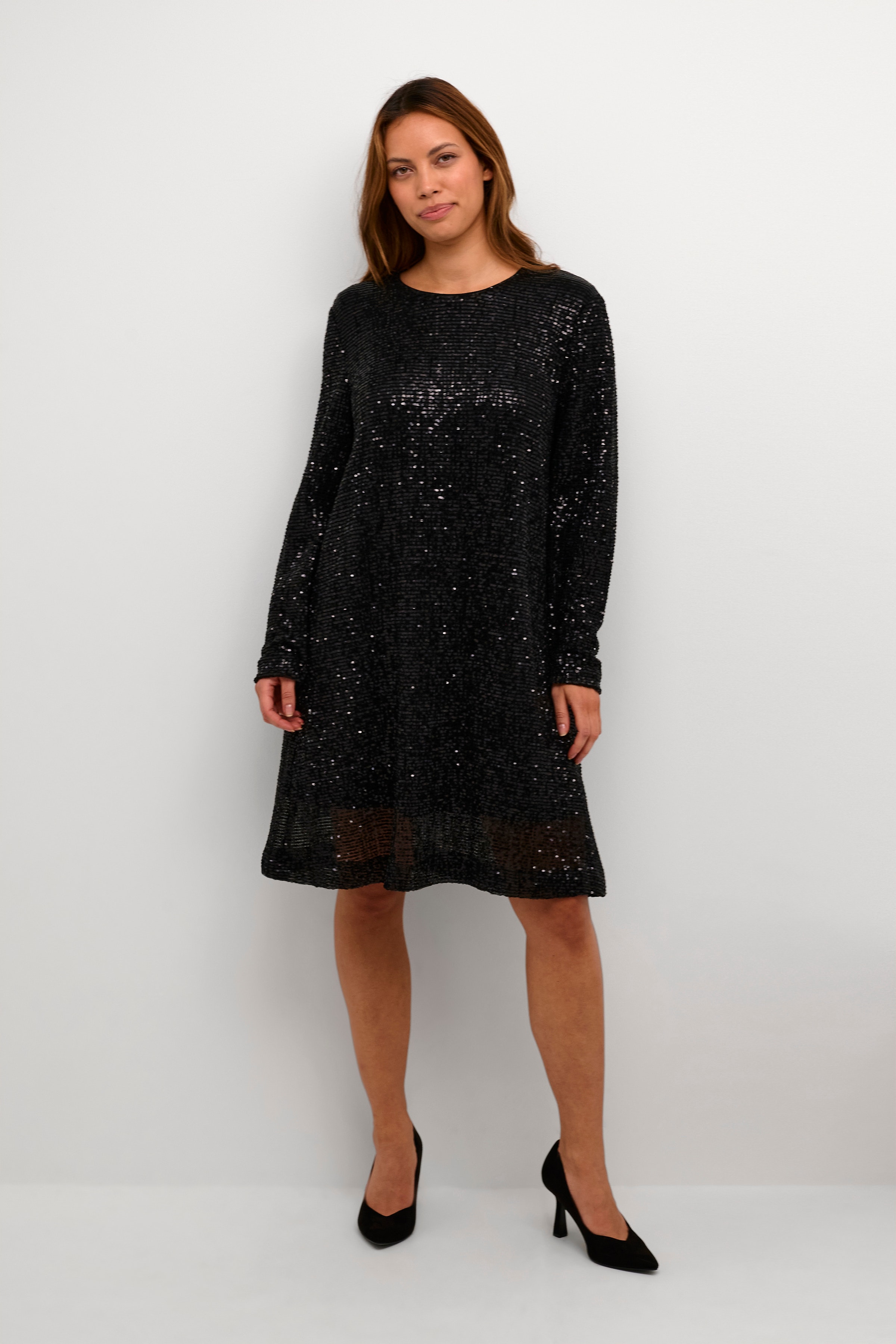 CUalbine Dress with sequins LOOKBOOK FRONT 50110125-500012