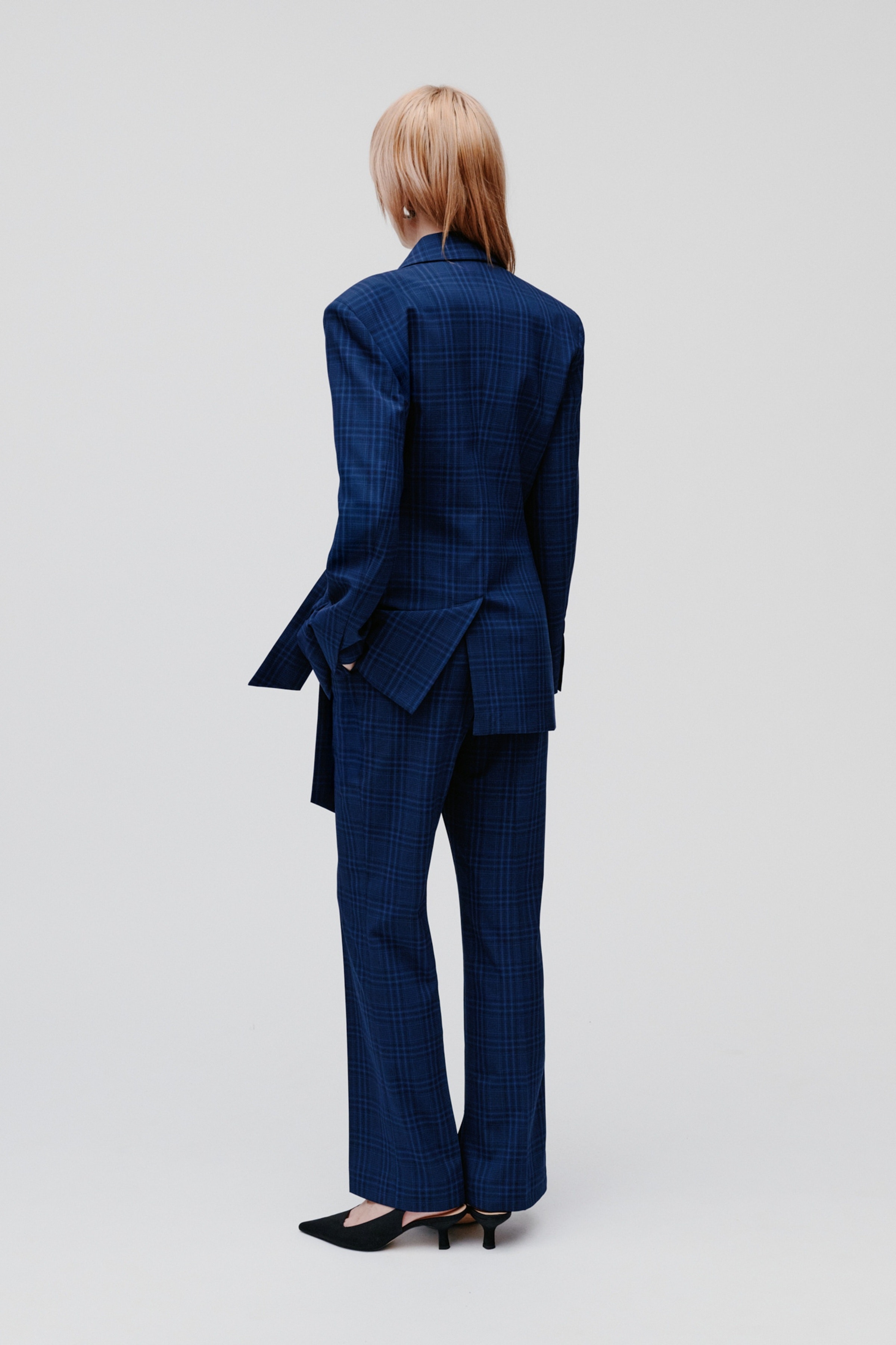 JOELLE Blazer LOOKBOOK BACK 30600698-MC2157