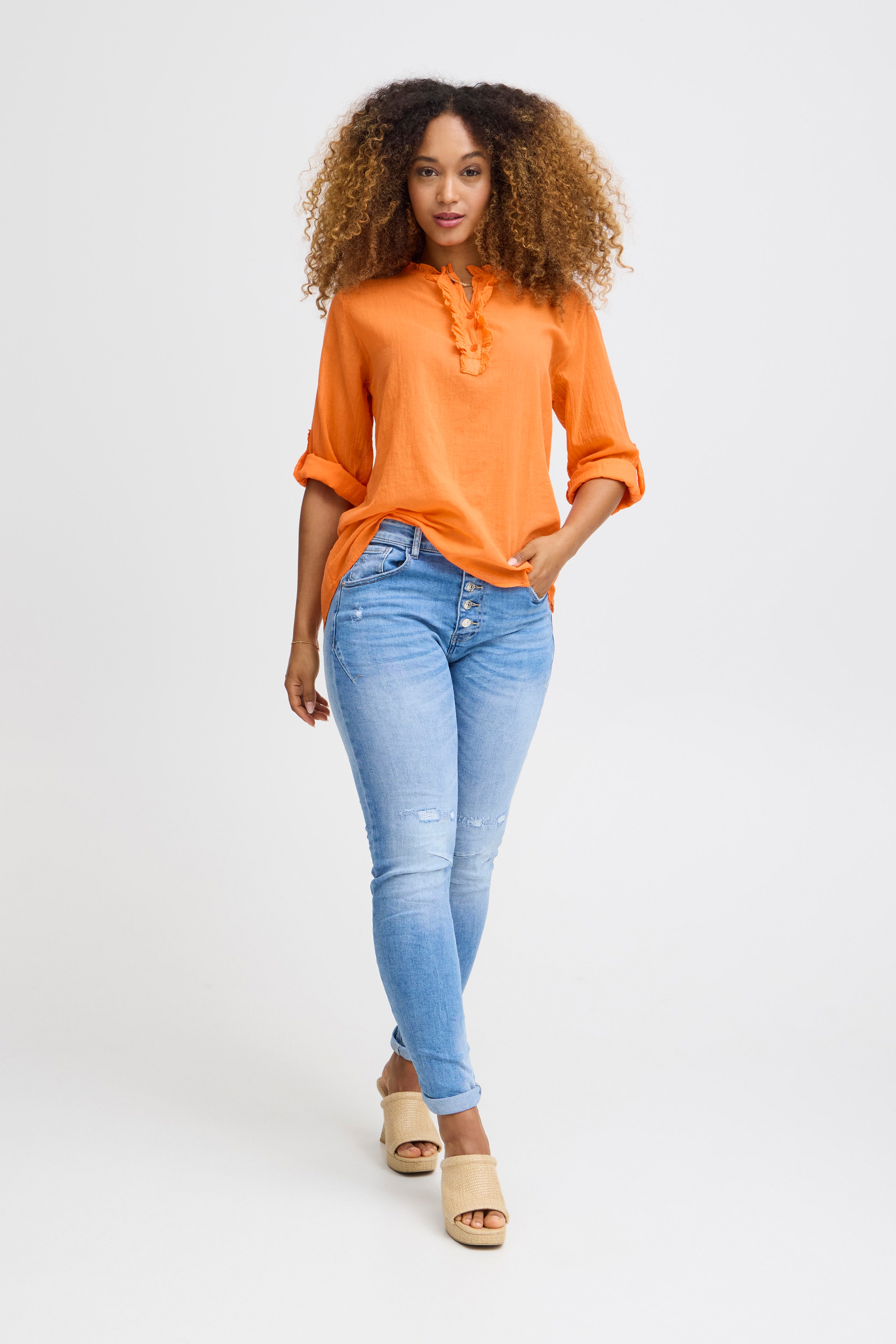 SBGAMMA Bluse LOOKBOOK FRONT 22100565-161360