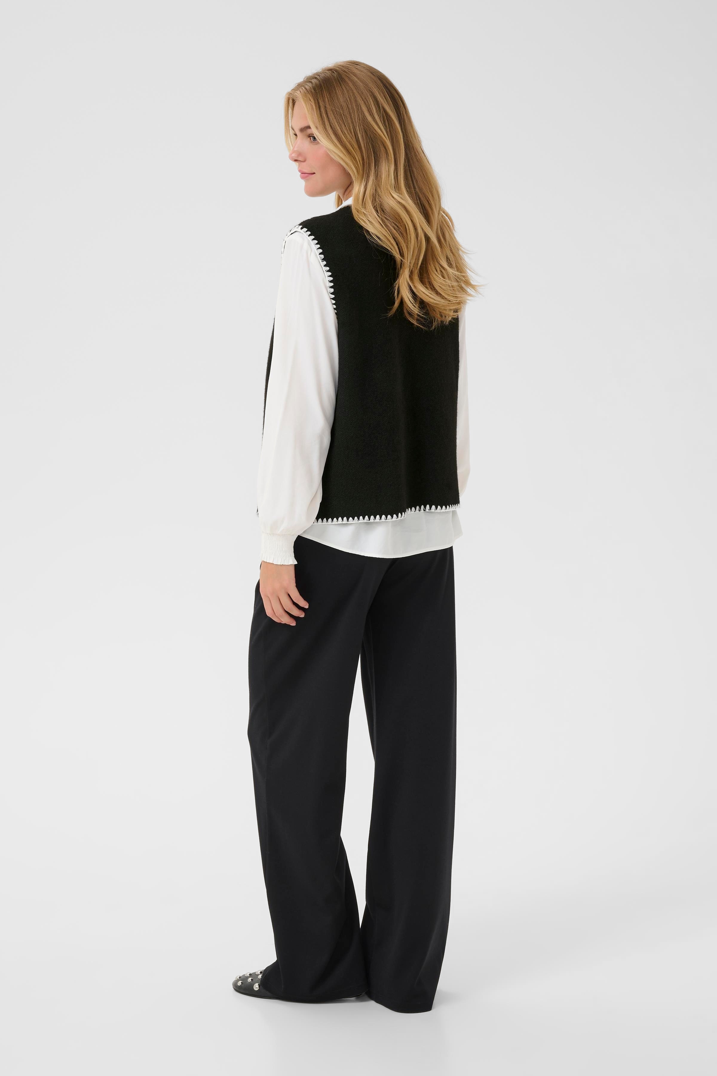 CRTimmie Vest LOOKBOOK BACK 10614304-100120
