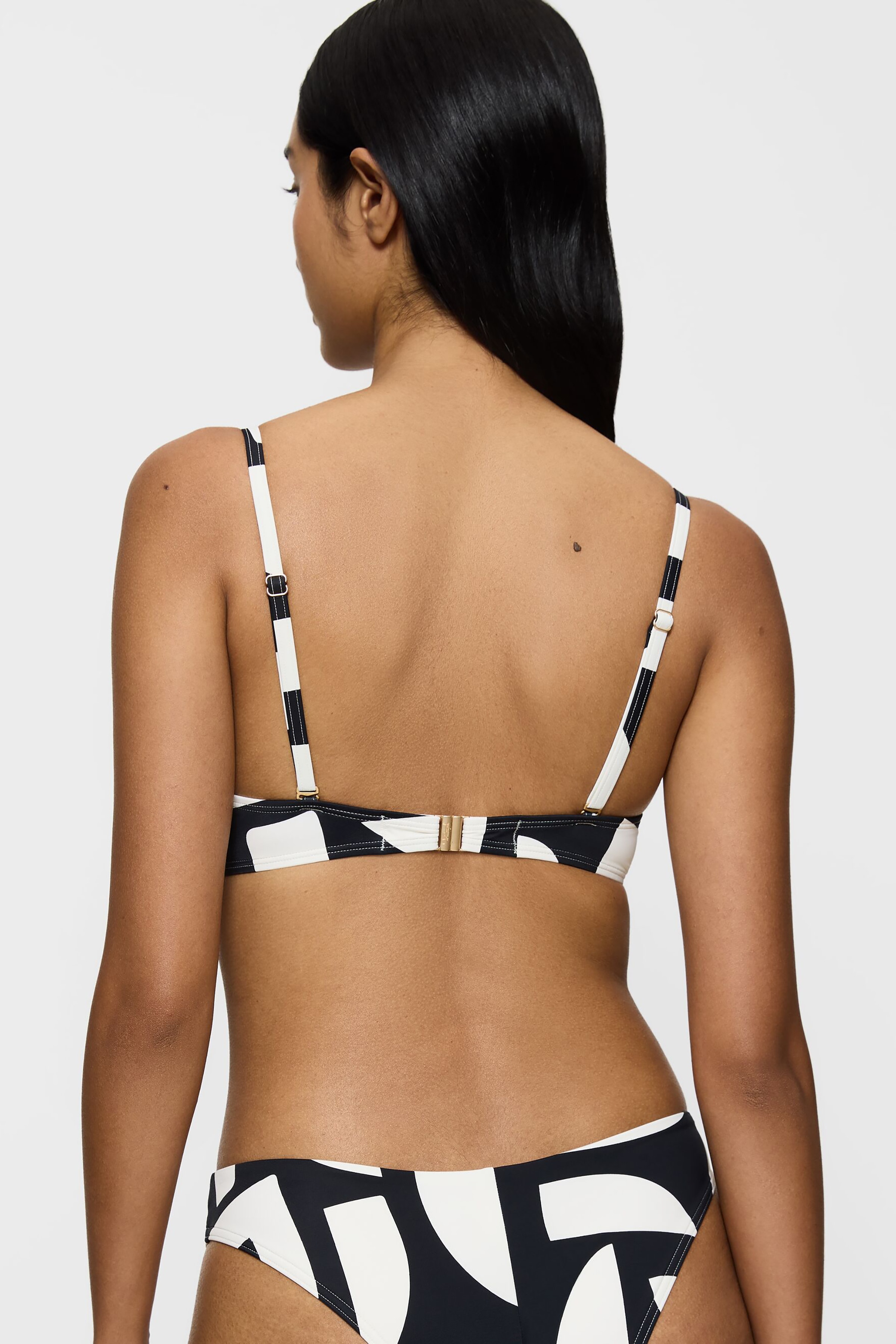 SummerAllure Bikini top LOOKBOOK BACK 40500295-TM016