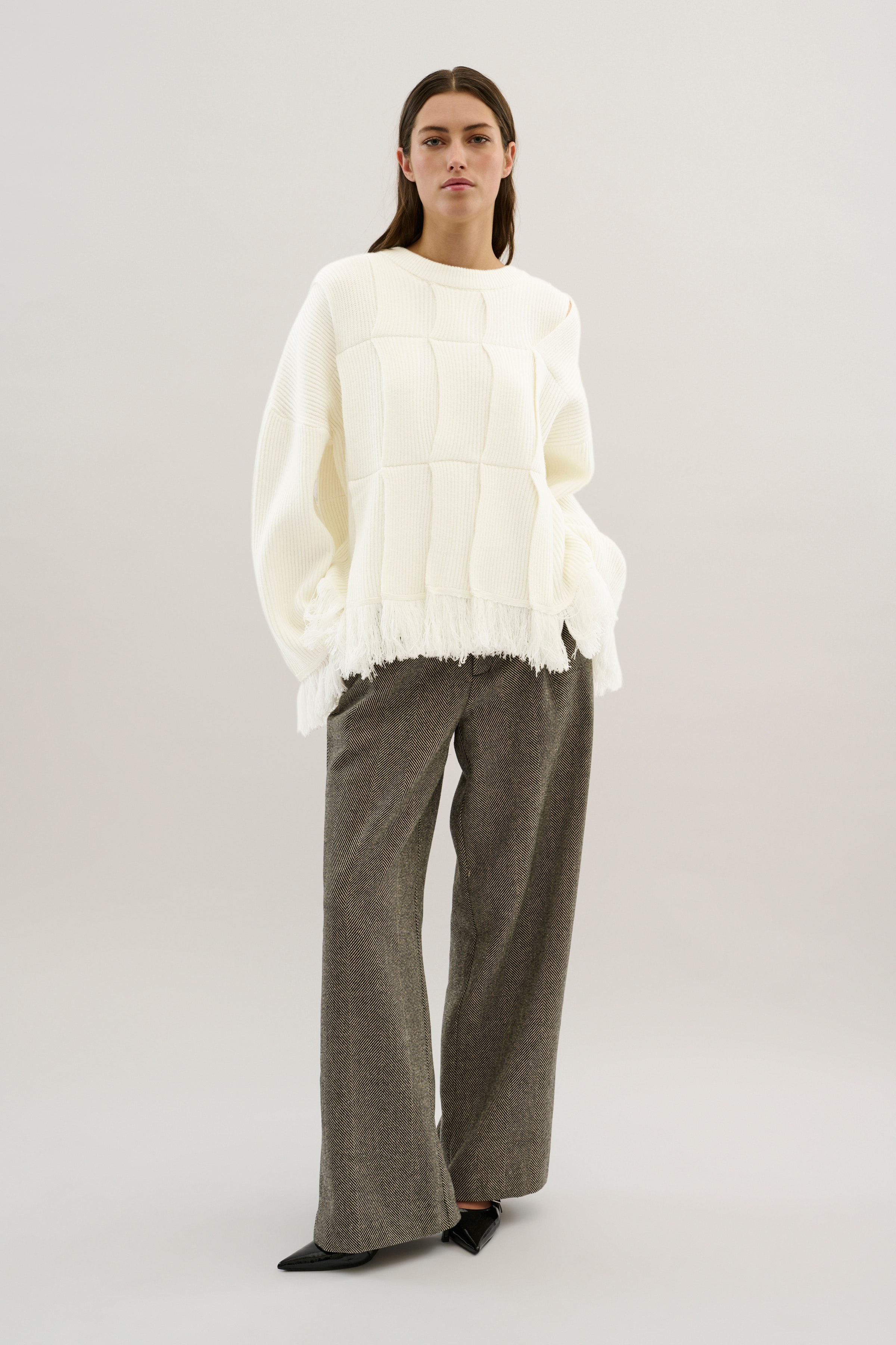 KBRabbit Pullover LOOKBOOK FRONT 10105198-110103