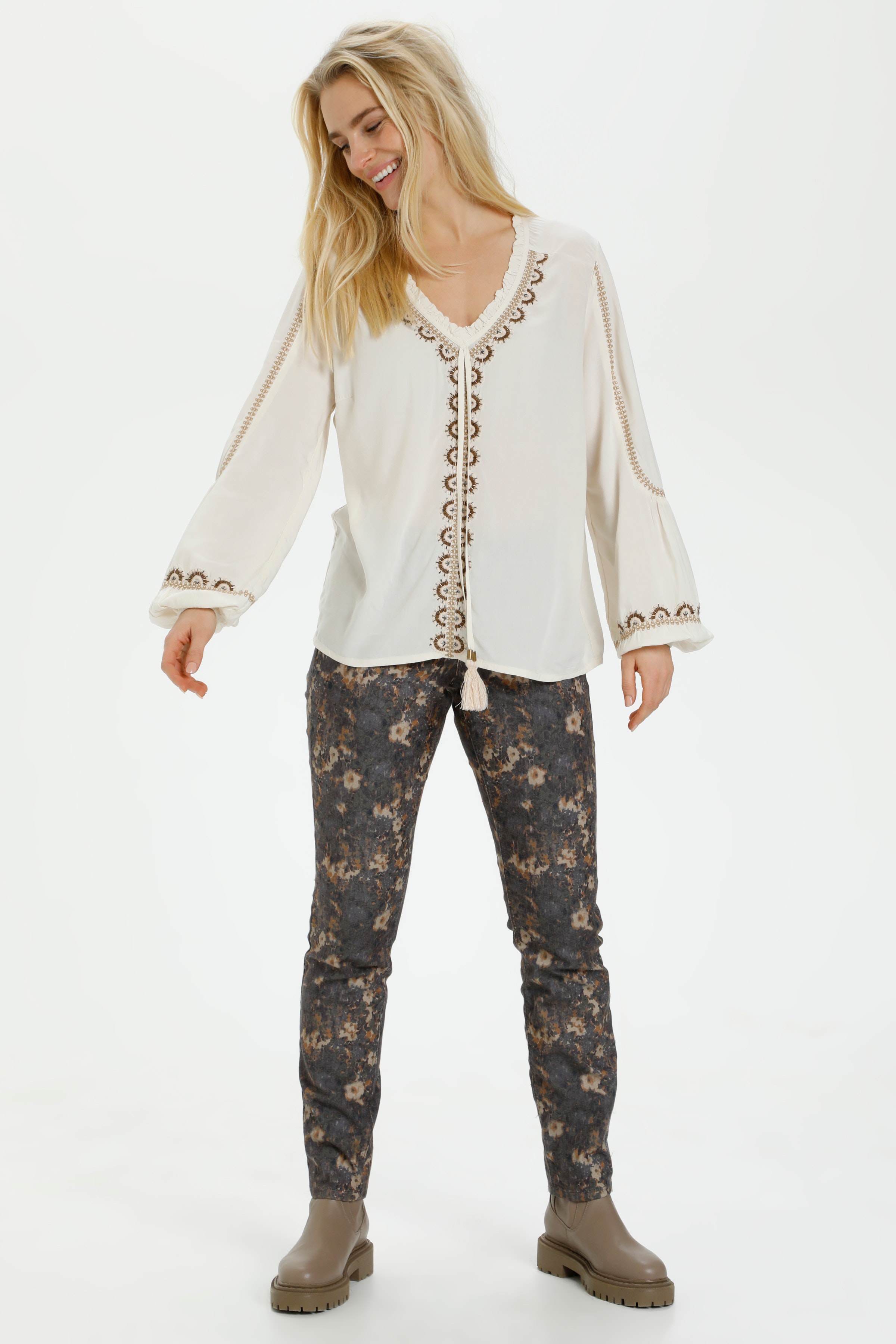 CRDia Langermet bluse LOOKBOOK FRONT 10608829-120601