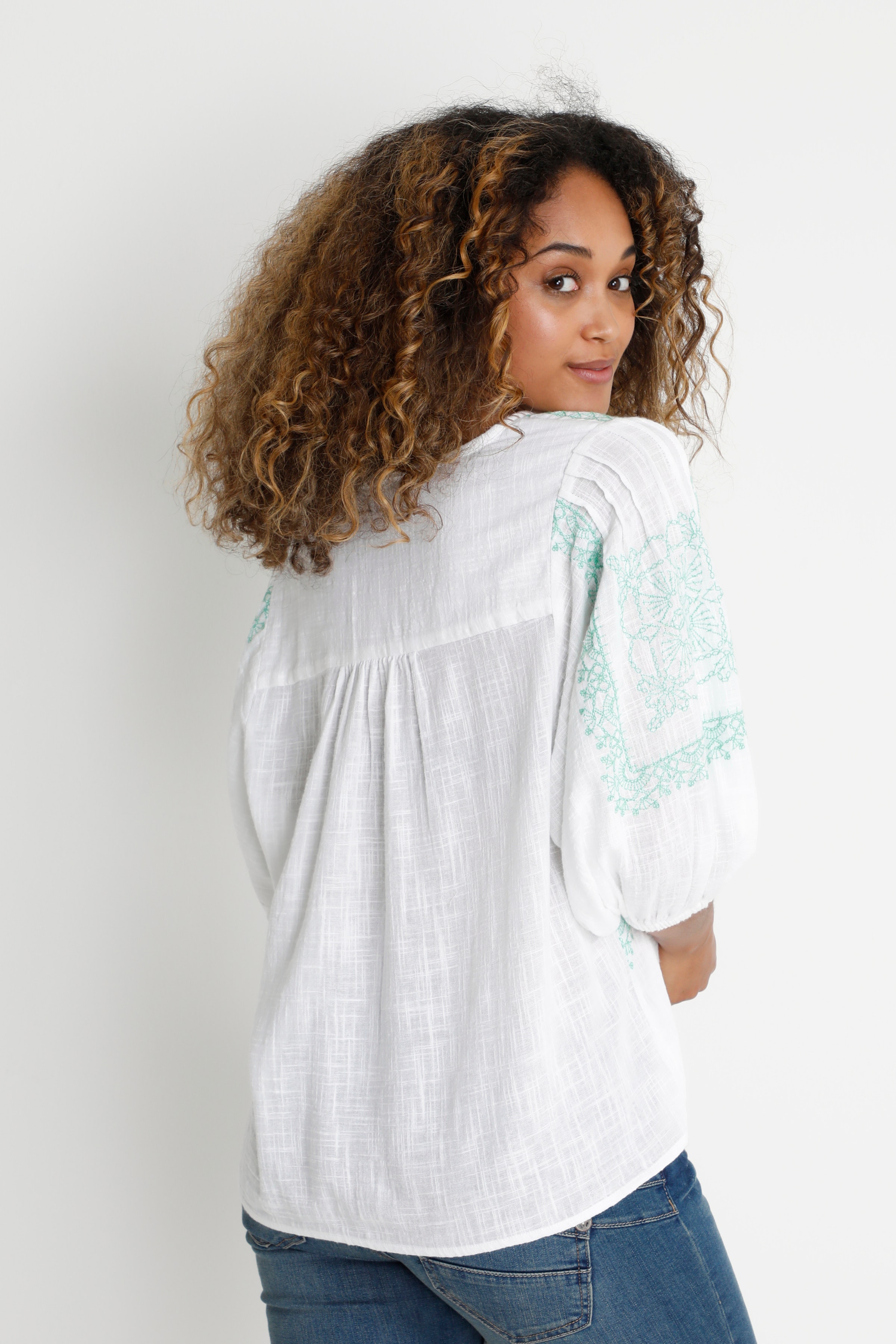 CRBella Bluse LOOKBOOK BACK 10609464-102979