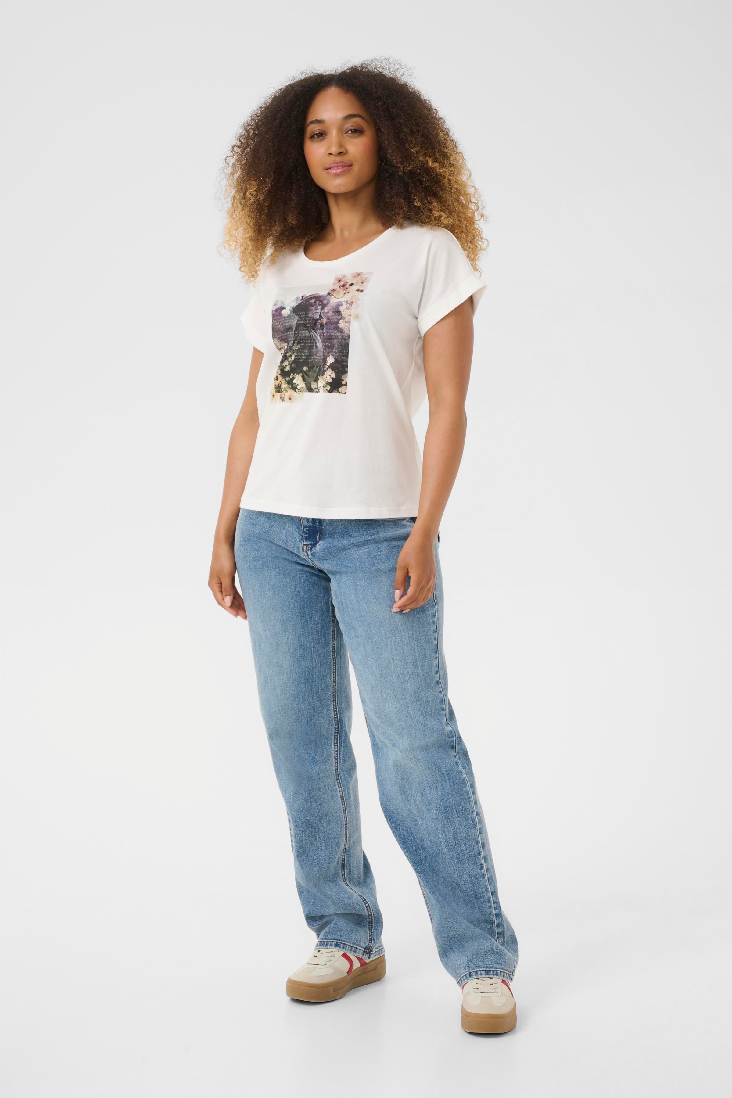 CRMias T-shirt LOOKBOOK FRONT 10614404-108574