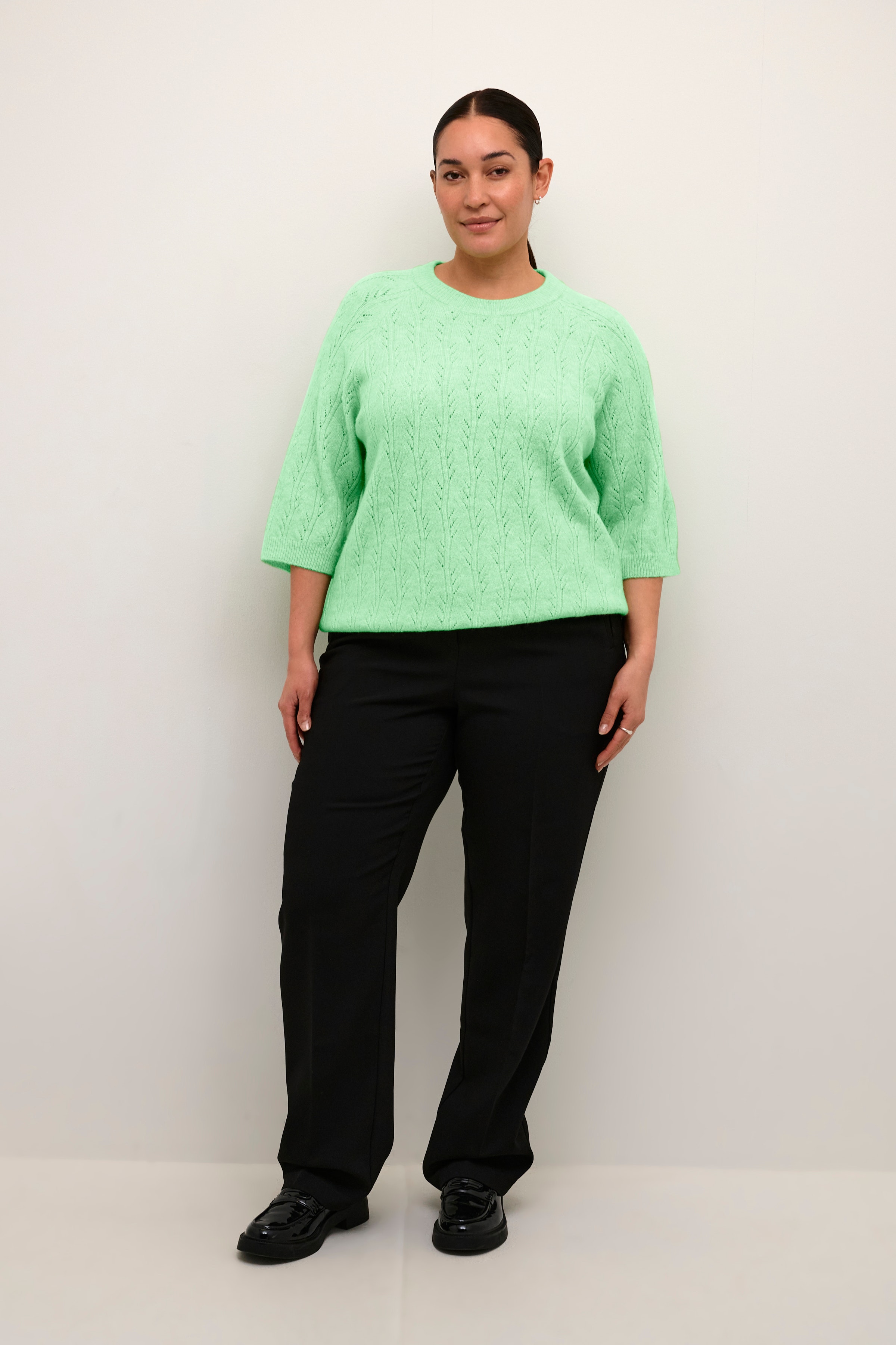 KCtenna Pullover LOOKBOOK FRONT 10582836-1463401