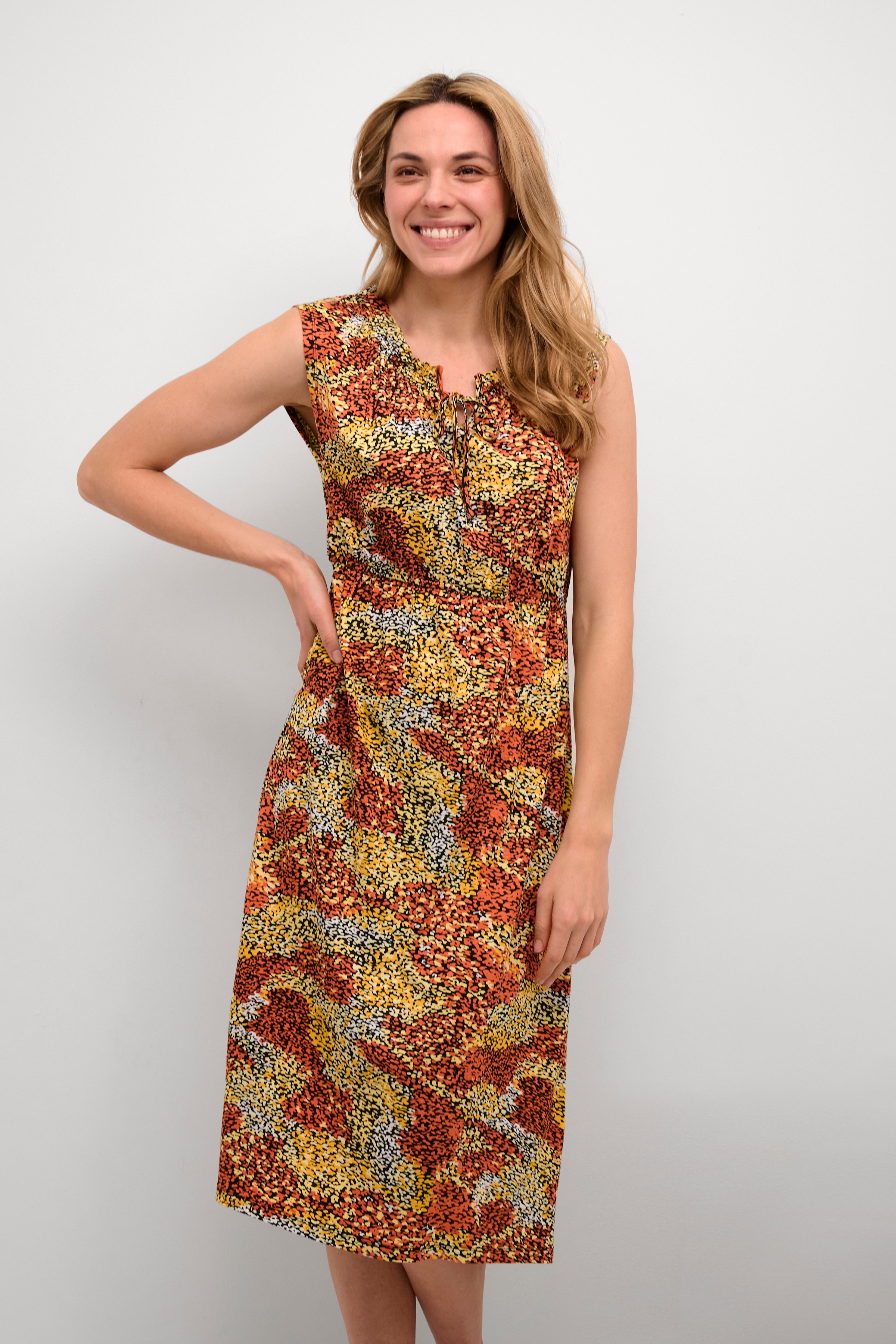 BPsimone Klänning LOOKBOOK FRONT 10590487-104512B
