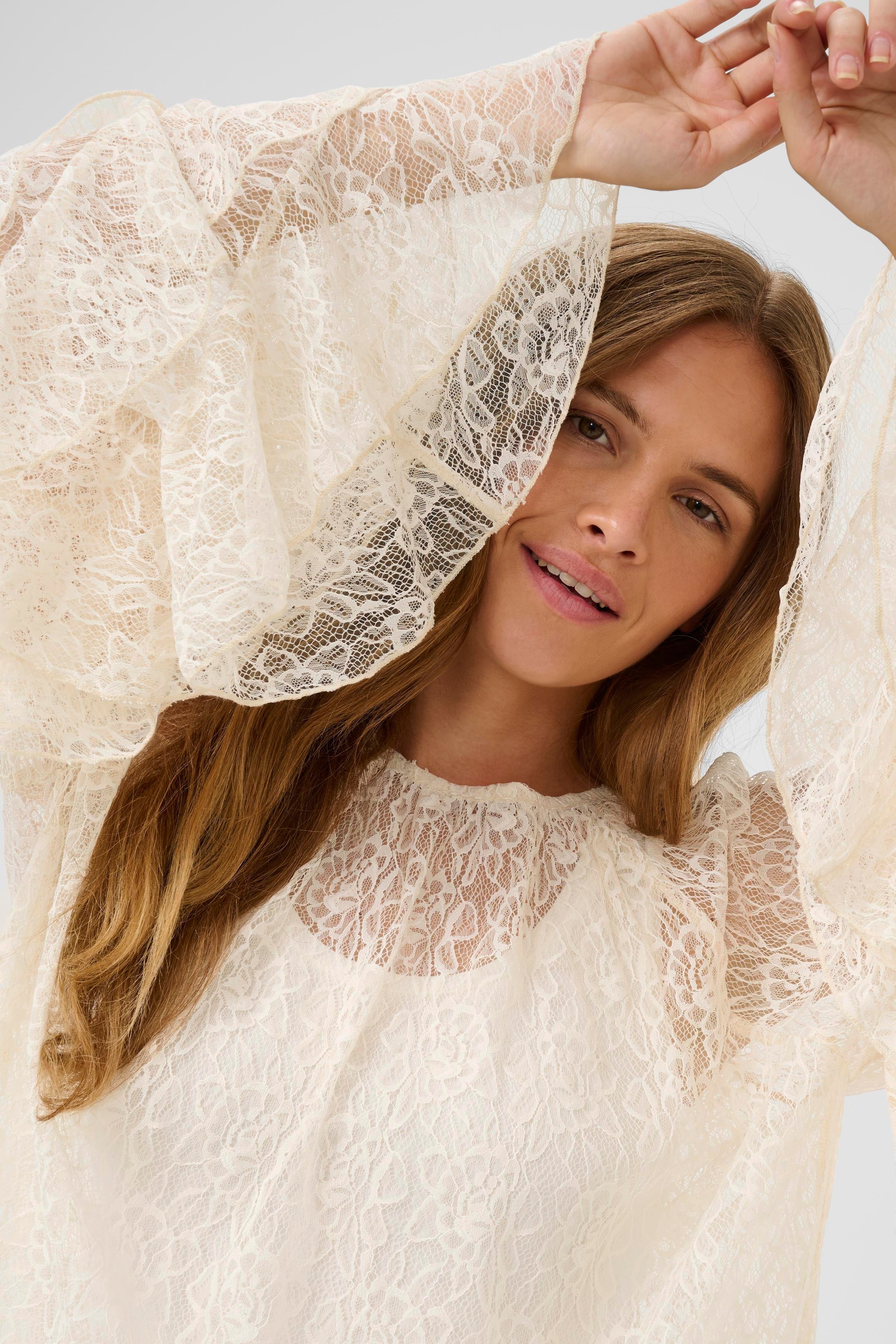 CUclemency Bluse med flæseærmer LOOKBOOK DETAIL 50112497-120304
