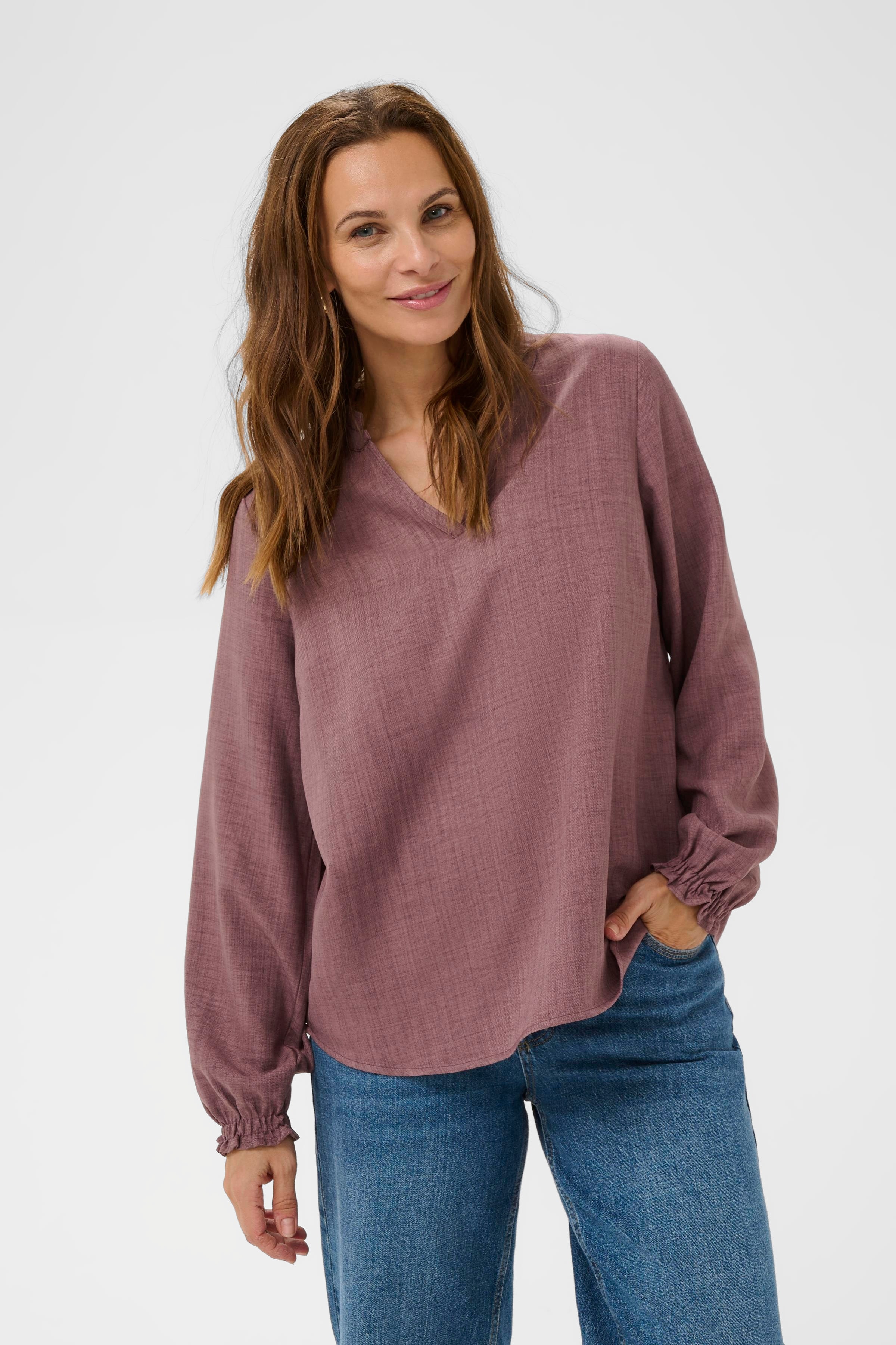 BPoda Blouse LOOKBOOK FRONT 40200075-1814261