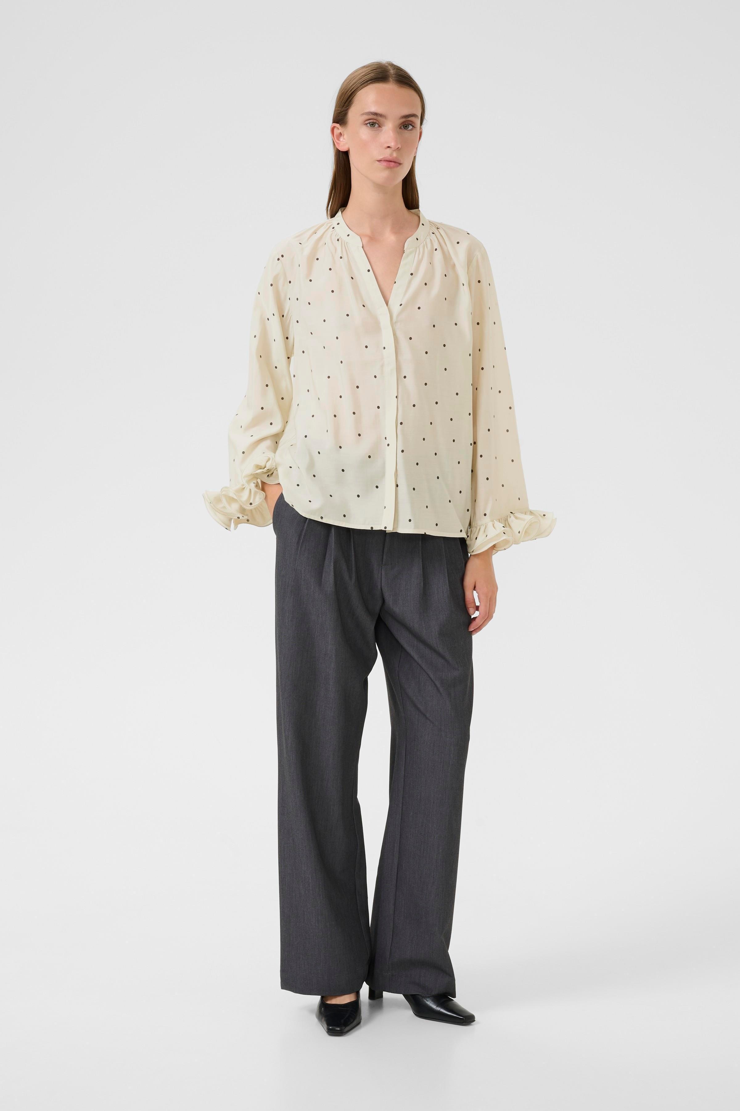 KBCaroline Blouse LOOKBOOK FRONT 10105719-108863