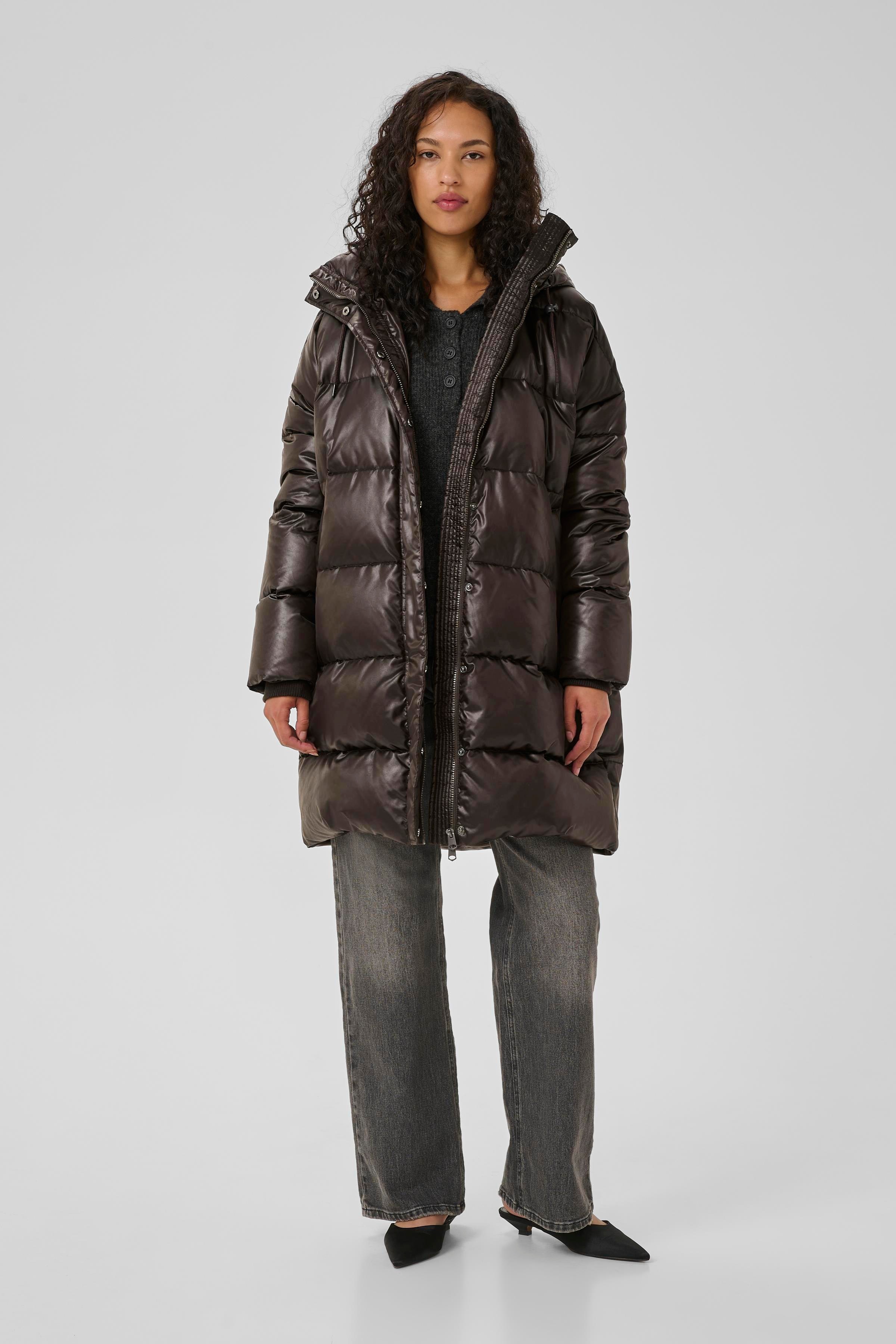 GlossyMW Puffer Coat LOOKBOOK FRONT 10704754-191103