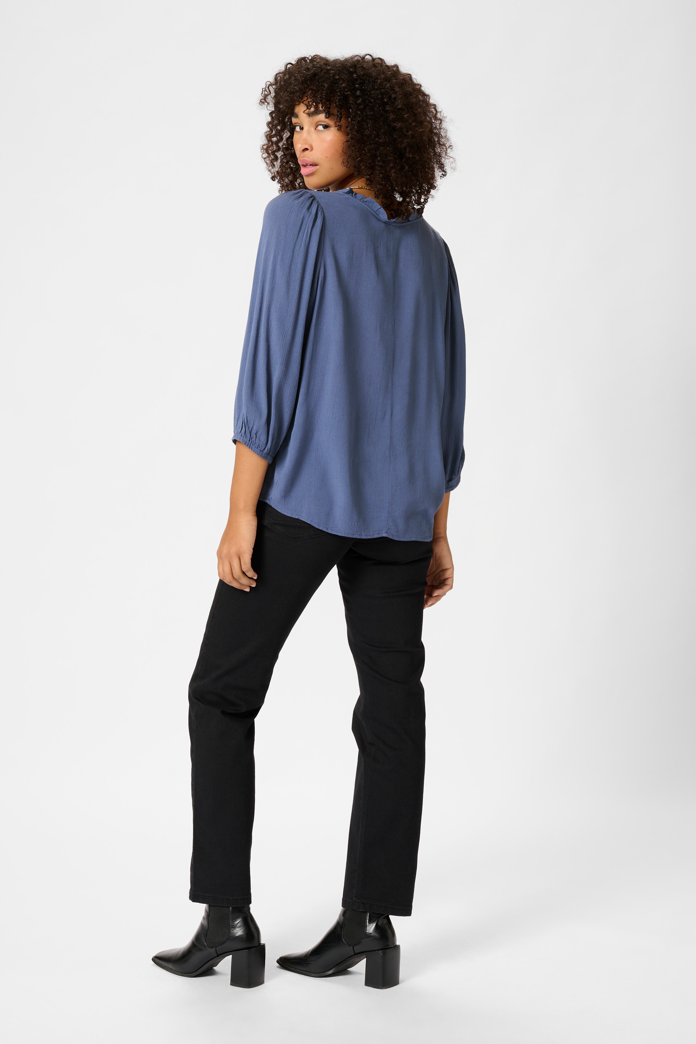 KAkamilla Blouse LOOKBOOK BACK 10509541-193928